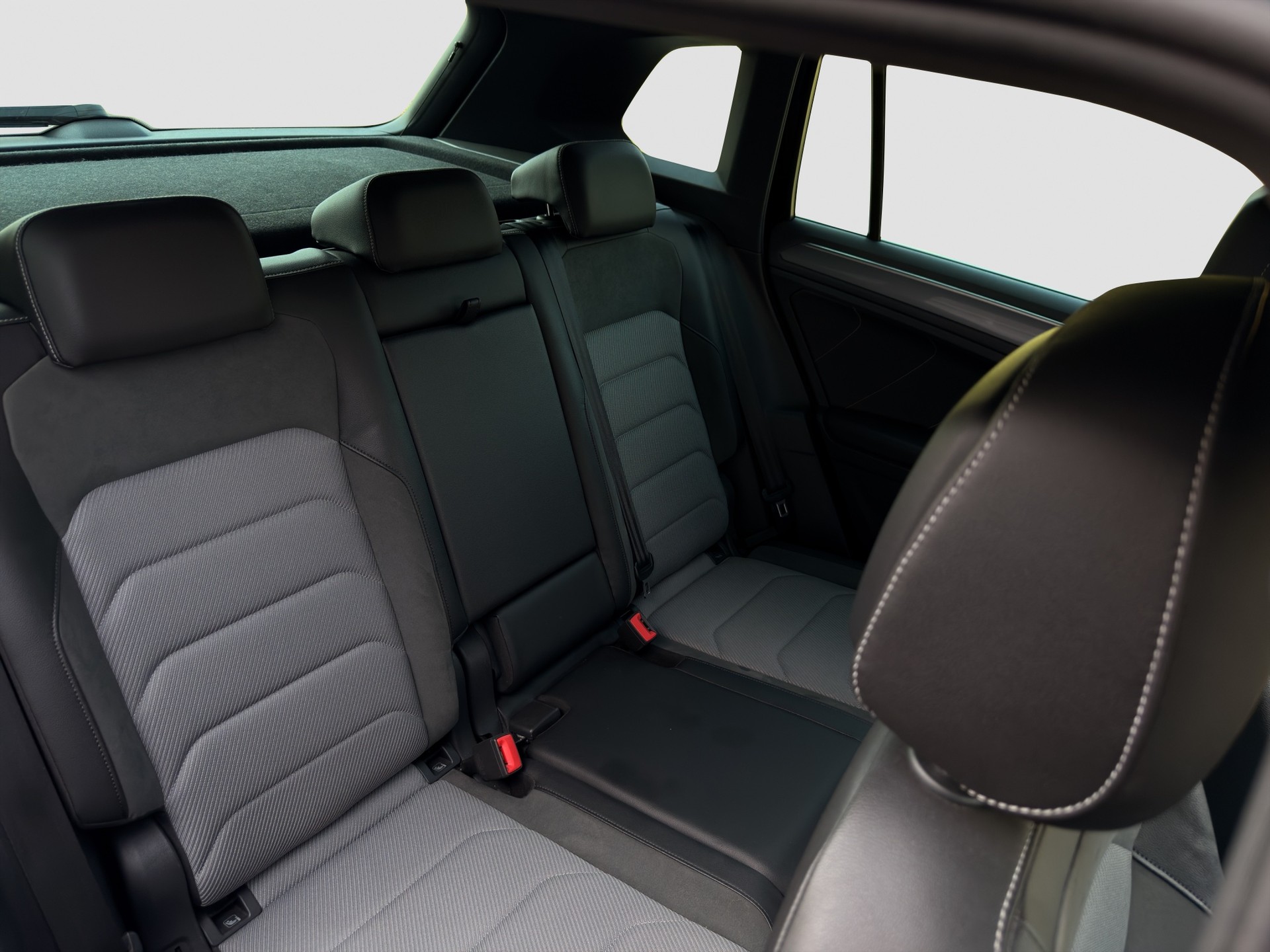 VW Tiguan 2.0TSI Highline 4Motion DSG-image-14