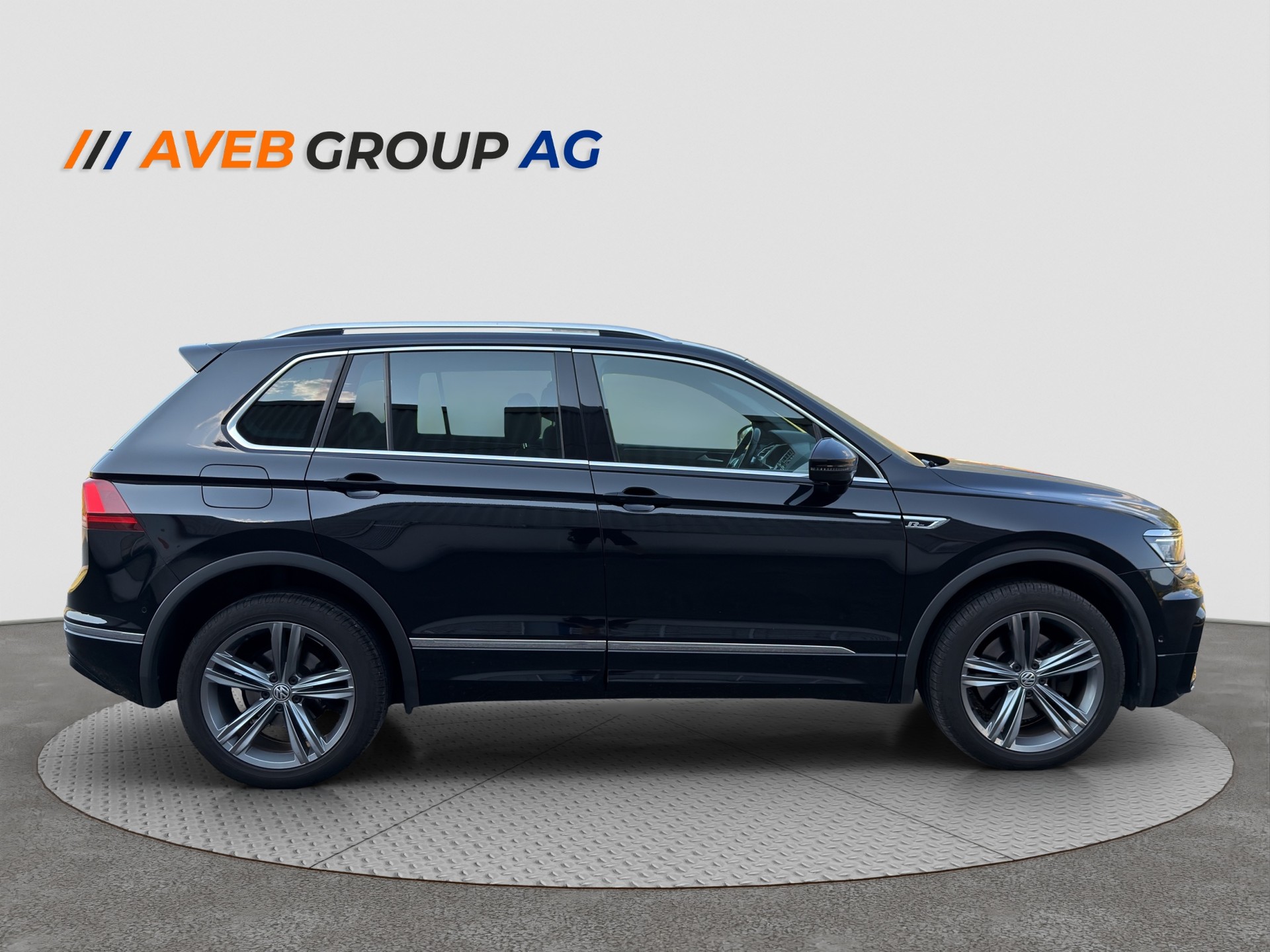 VW Tiguan 2.0TSI Highline 4Motion DSG-image-5