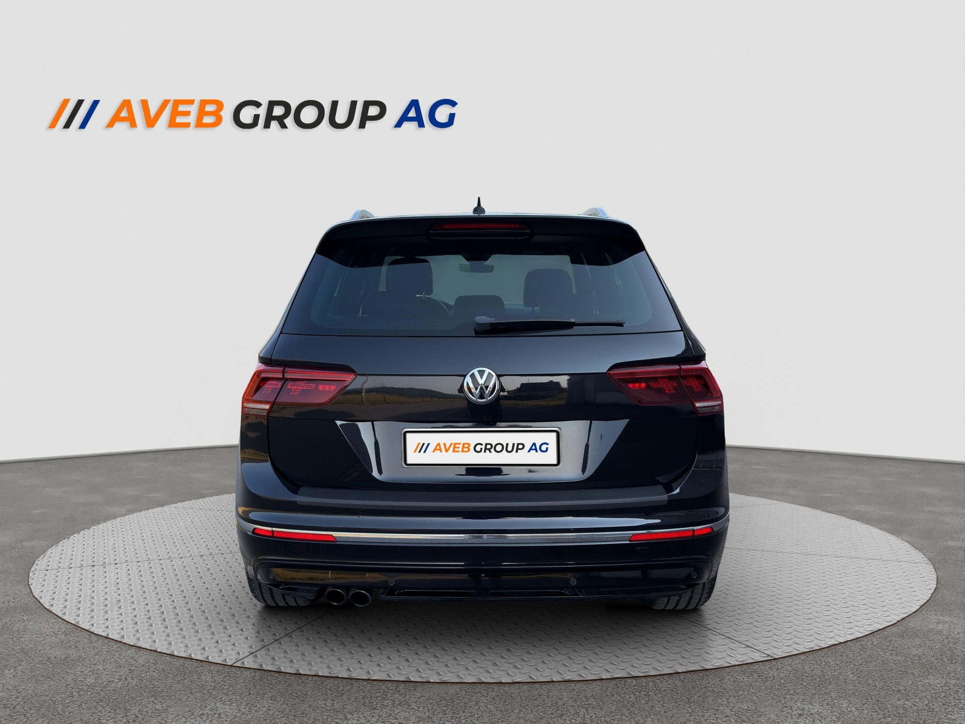VW Tiguan 2.0TSI Highline 4Motion DSG-image-3