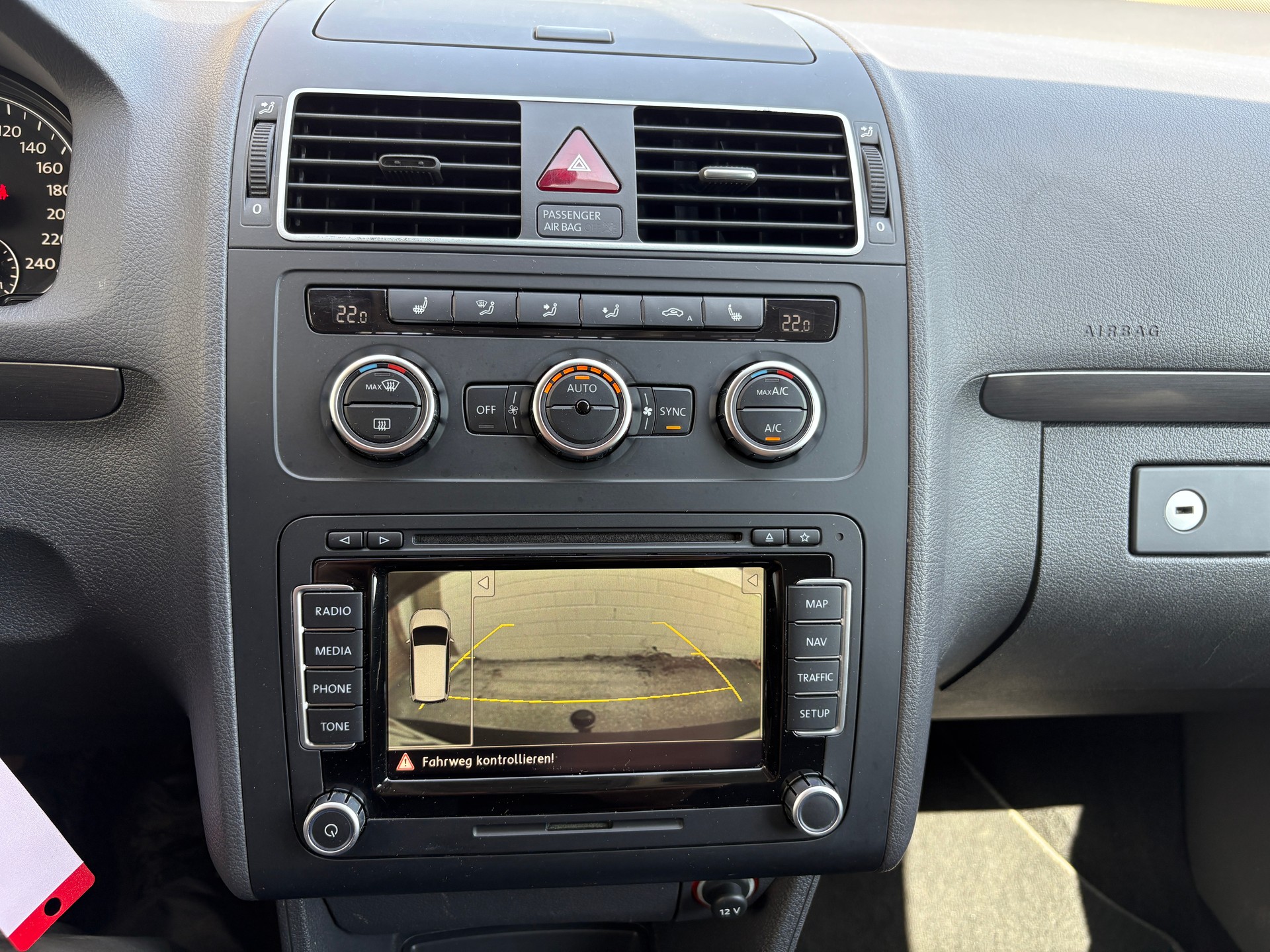 VW Touran 1.6 TDI Trendline-image-11