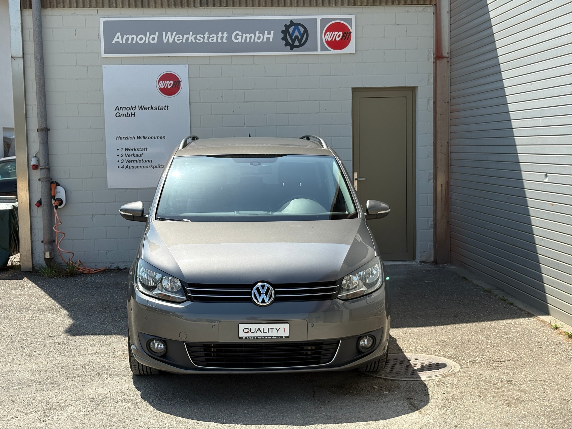VW Touran 1.6 TDI Trendline-image-4