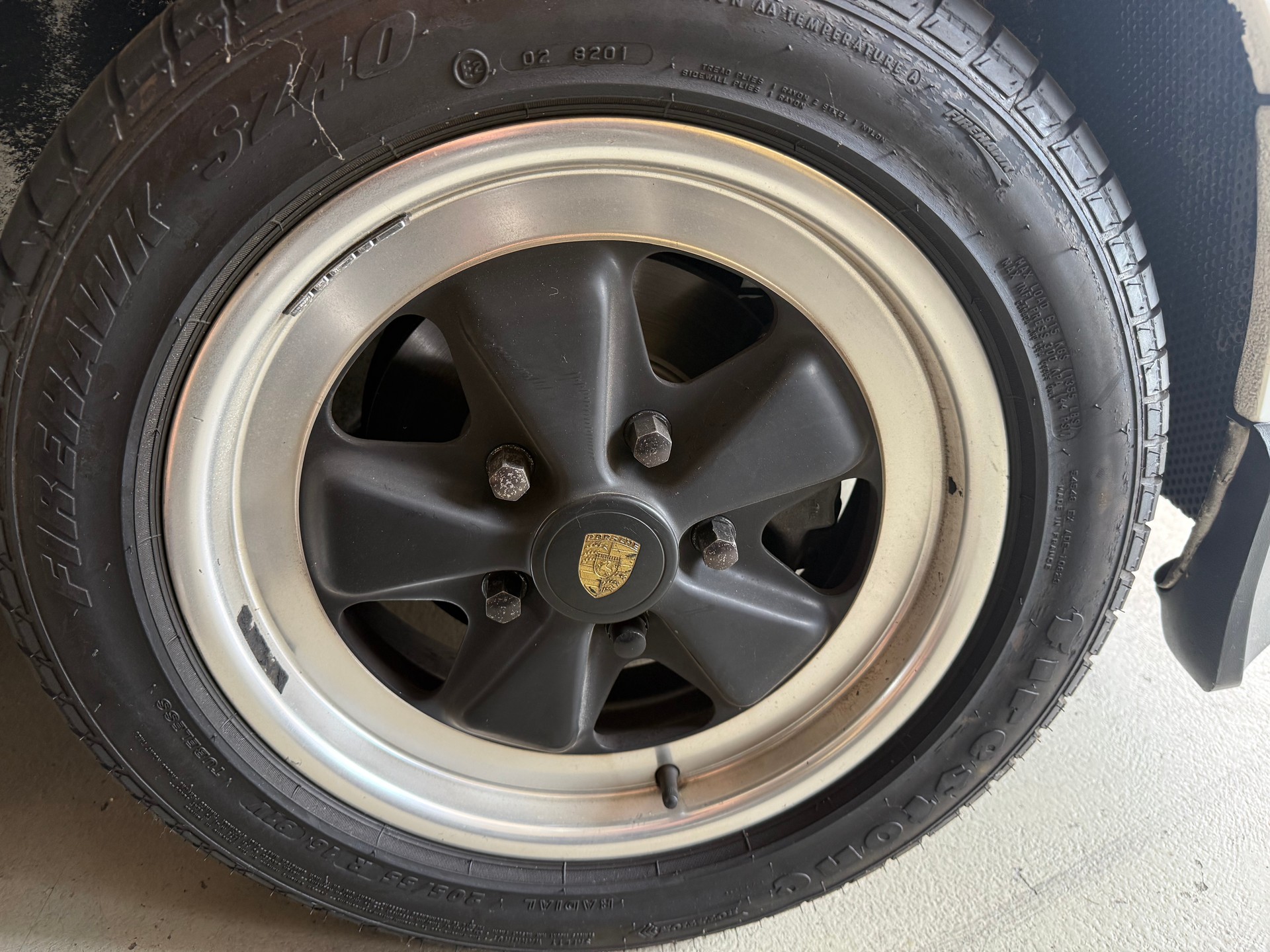 PORSCHE 911 Carrera Cabrio-image-6