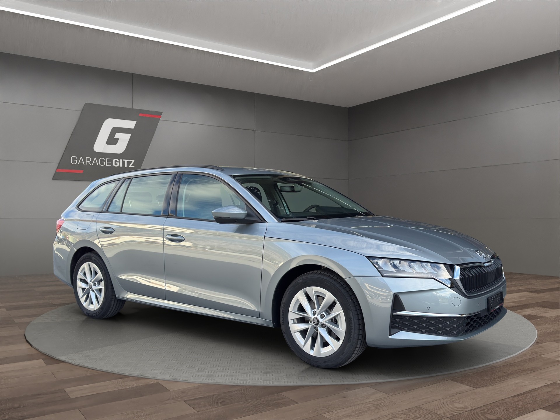 SKODA Octavia Combi 2.0 TSI DSG Selection 4x4