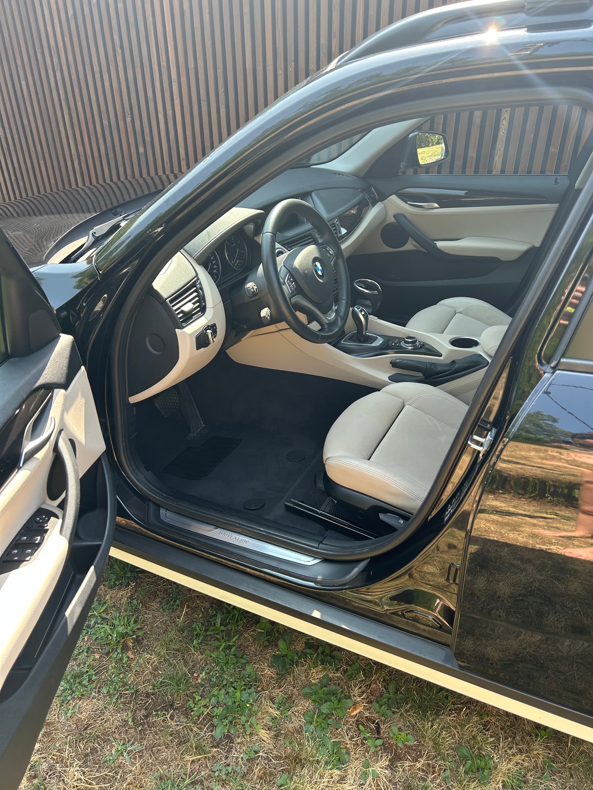 BMW 18d xDrive-image-2