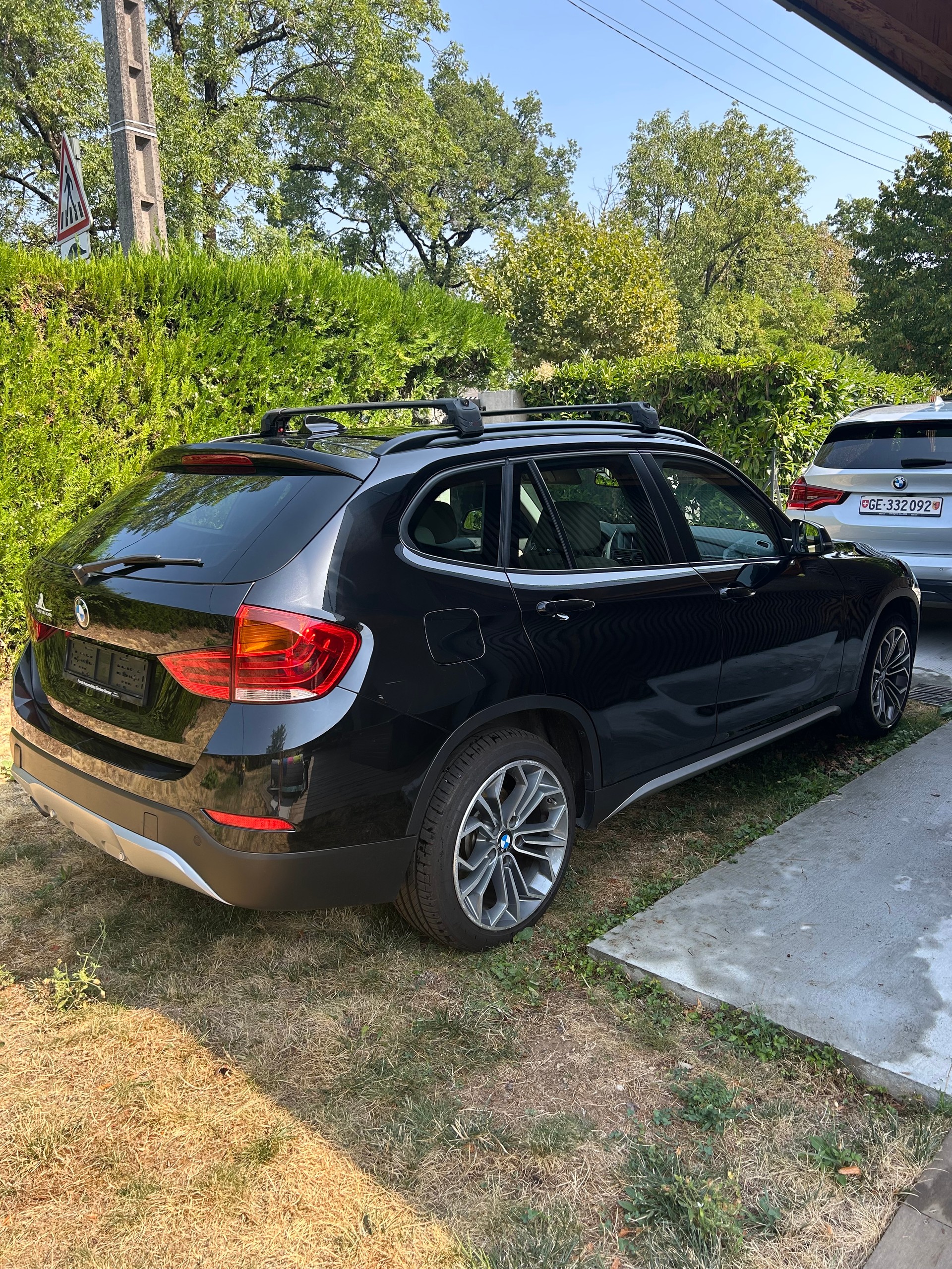 BMW 18d xDrive-image-1