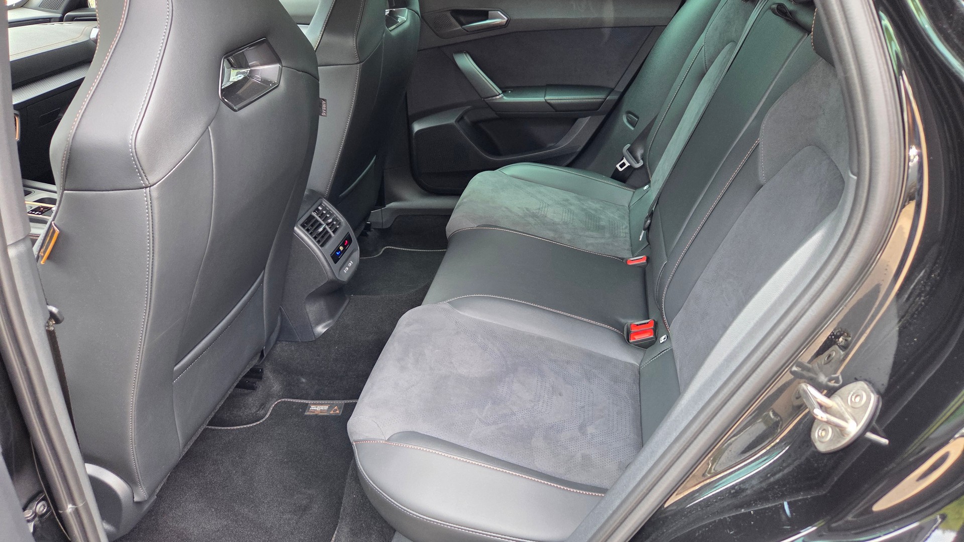 CUPRA Formentor 2.0TSI VZ 4Drive DSG-image-8