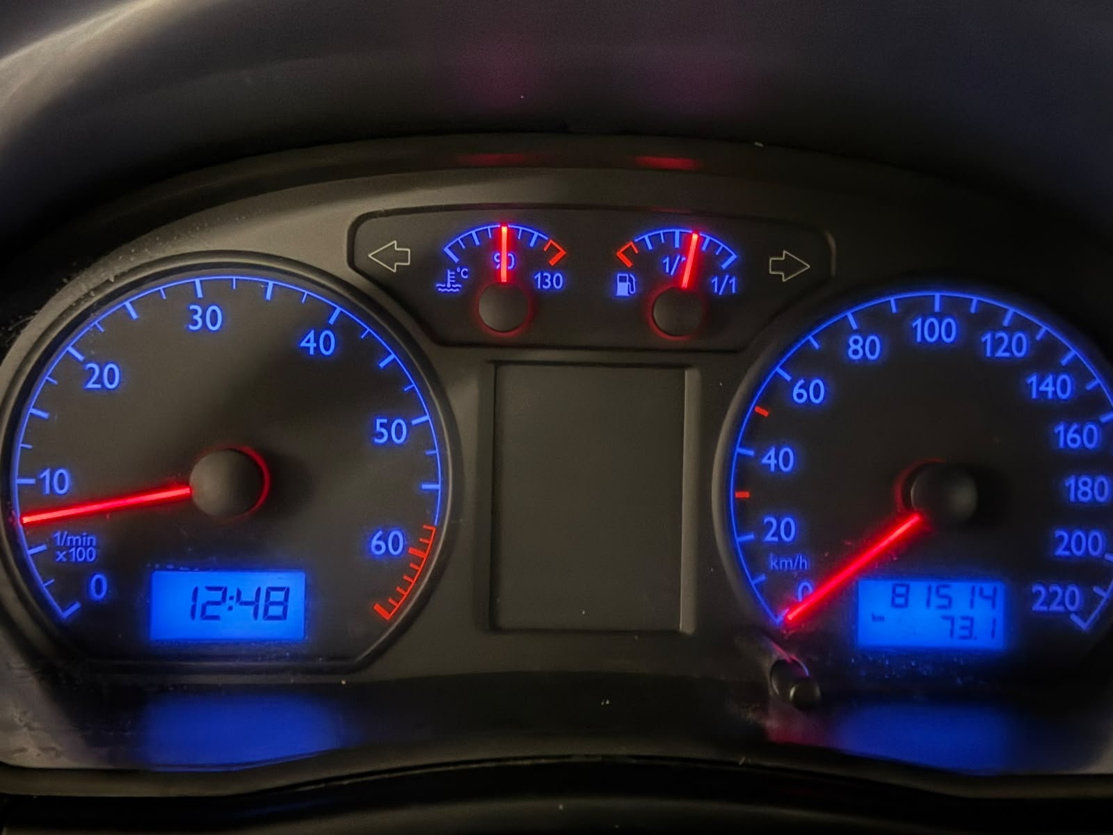 VW Polo 1.4 16V Highline-image-12