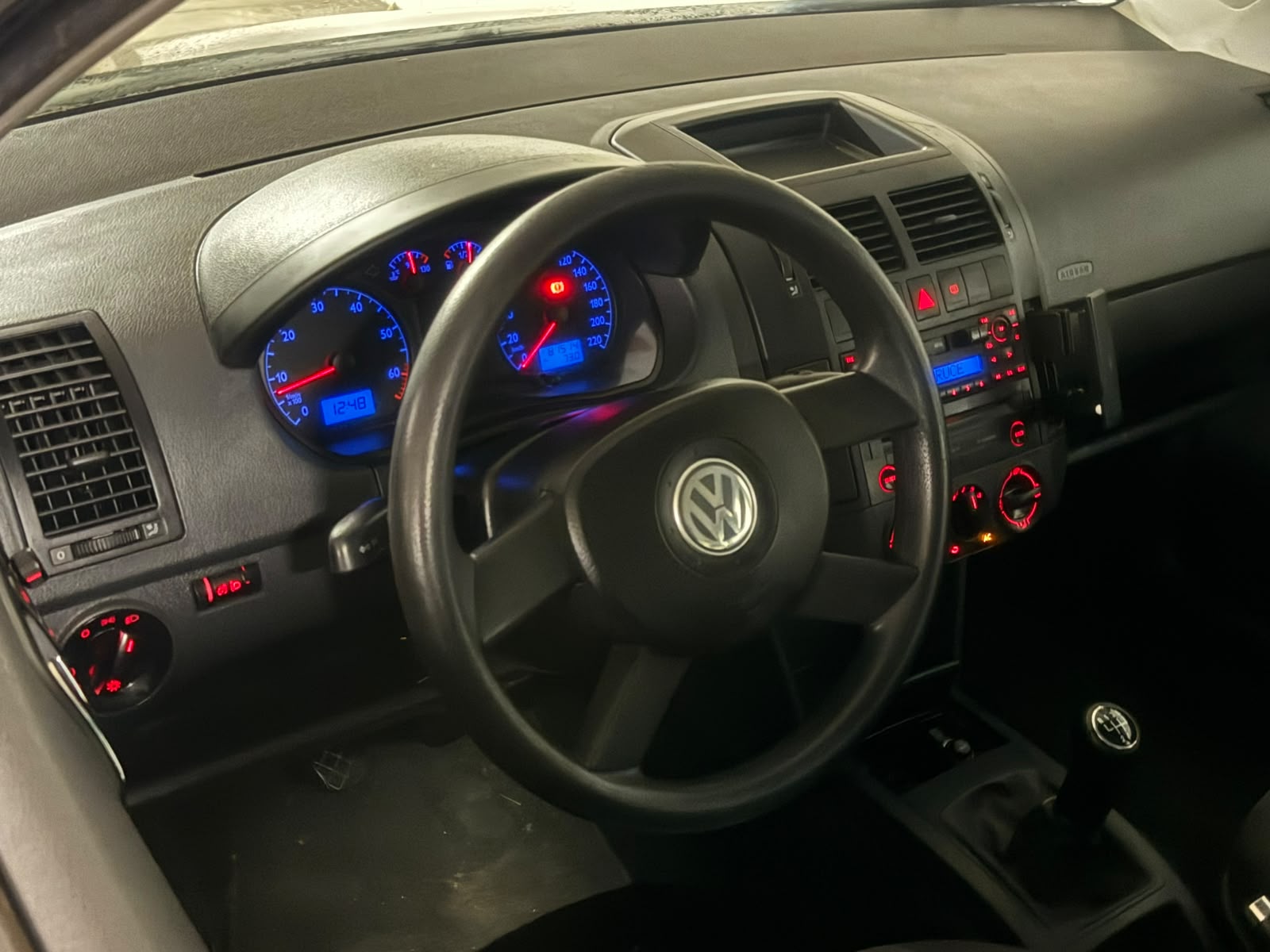 VW Polo 1.4 16V Highline-image-6