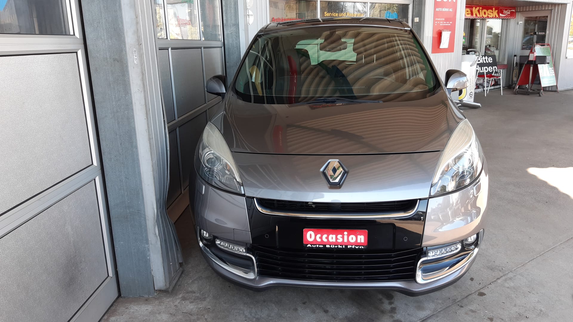 RENAULT Scénic 1.4 16V Turbo Bose-image-4