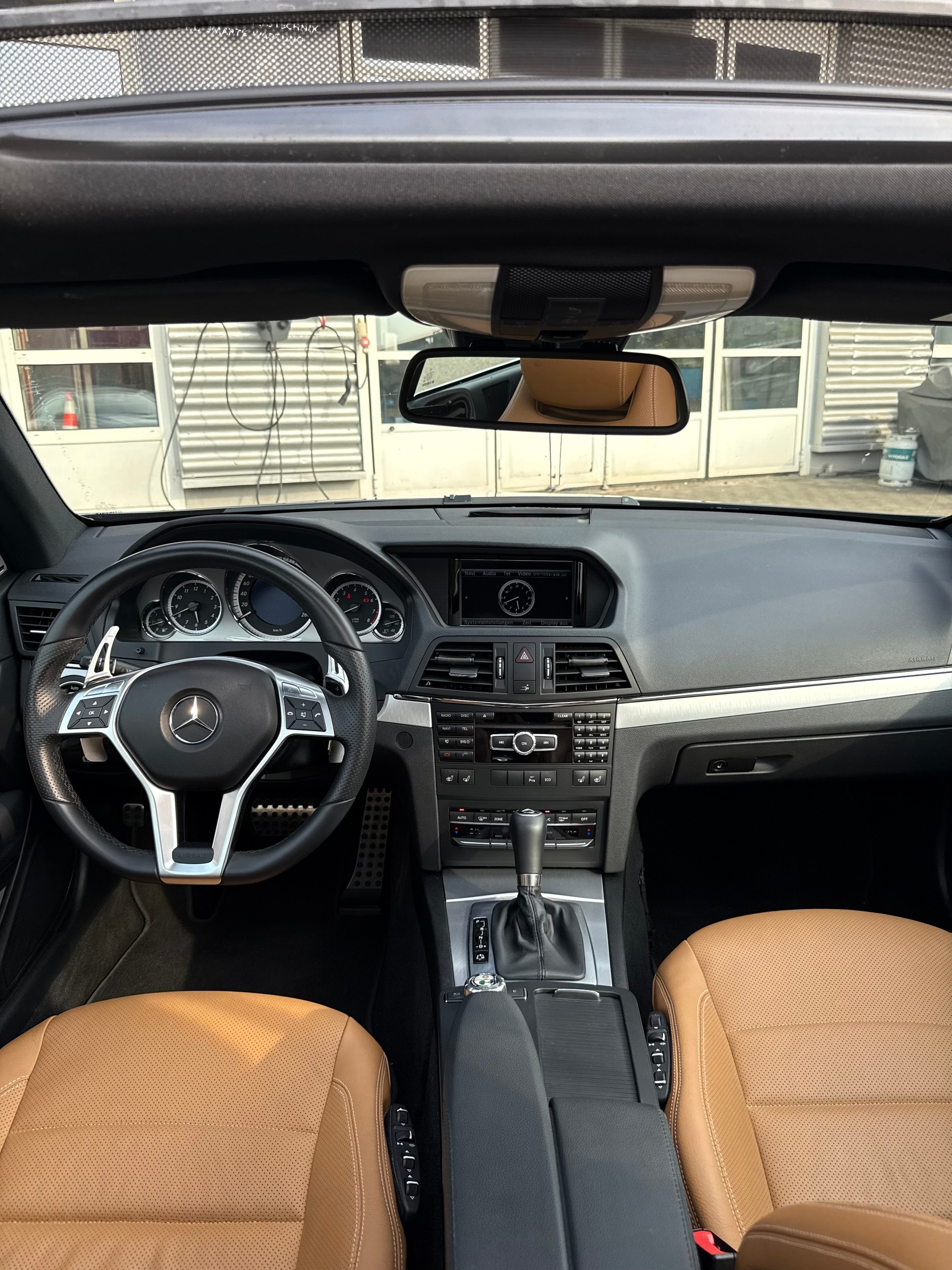 MERCEDES-BENZ Mercedes-Benz E 350 | AMG Line | 20” NEU | Sitzkühlung & Memory | Distronic | Schiebedach | Harman Kardon | Sportauspuff-image-13