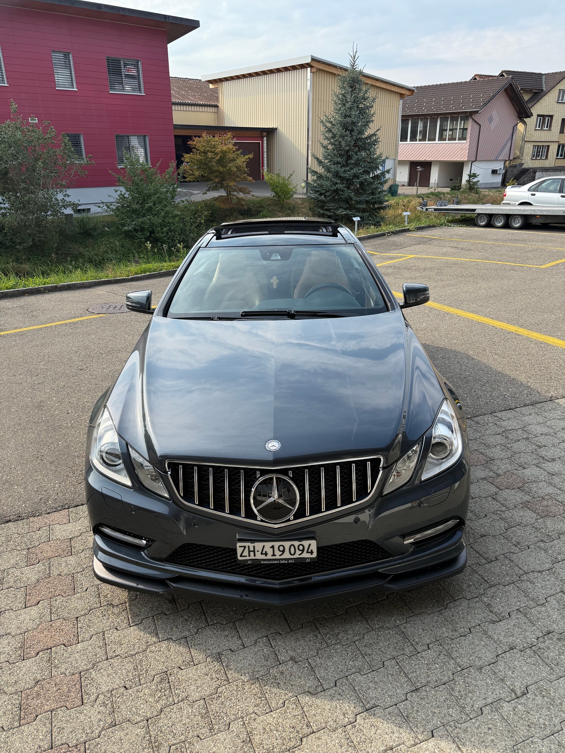 MERCEDES-BENZ Mercedes-Benz E 350 | AMG Line | 20” NEU | Sitzkühlung & Memory | Distronic | Schiebedach | Harman Kardon | Sportauspuff-image-1