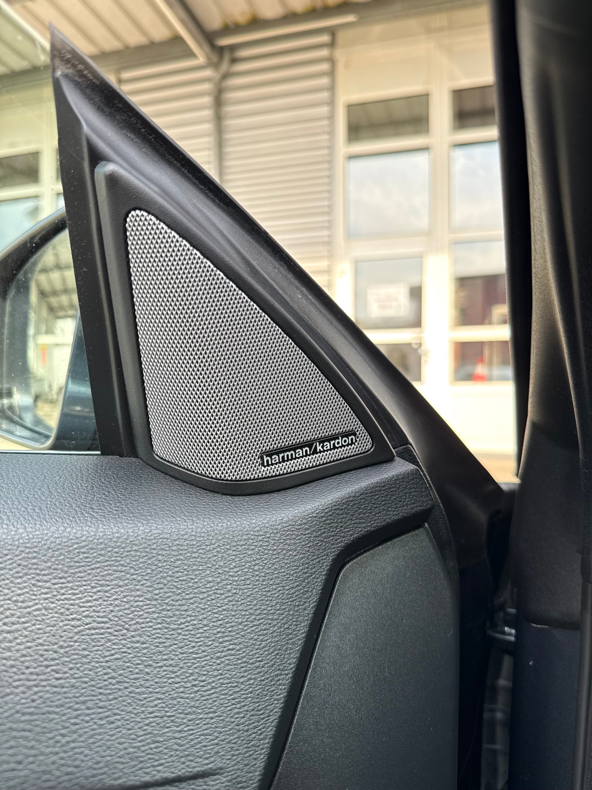 MERCEDES-BENZ Mercedes-Benz E 350 | AMG Line | 20” NEU | Sitzkühlung & Memory | Distronic | Schiebedach | Harman Kardon | Sportauspuff-image-17
