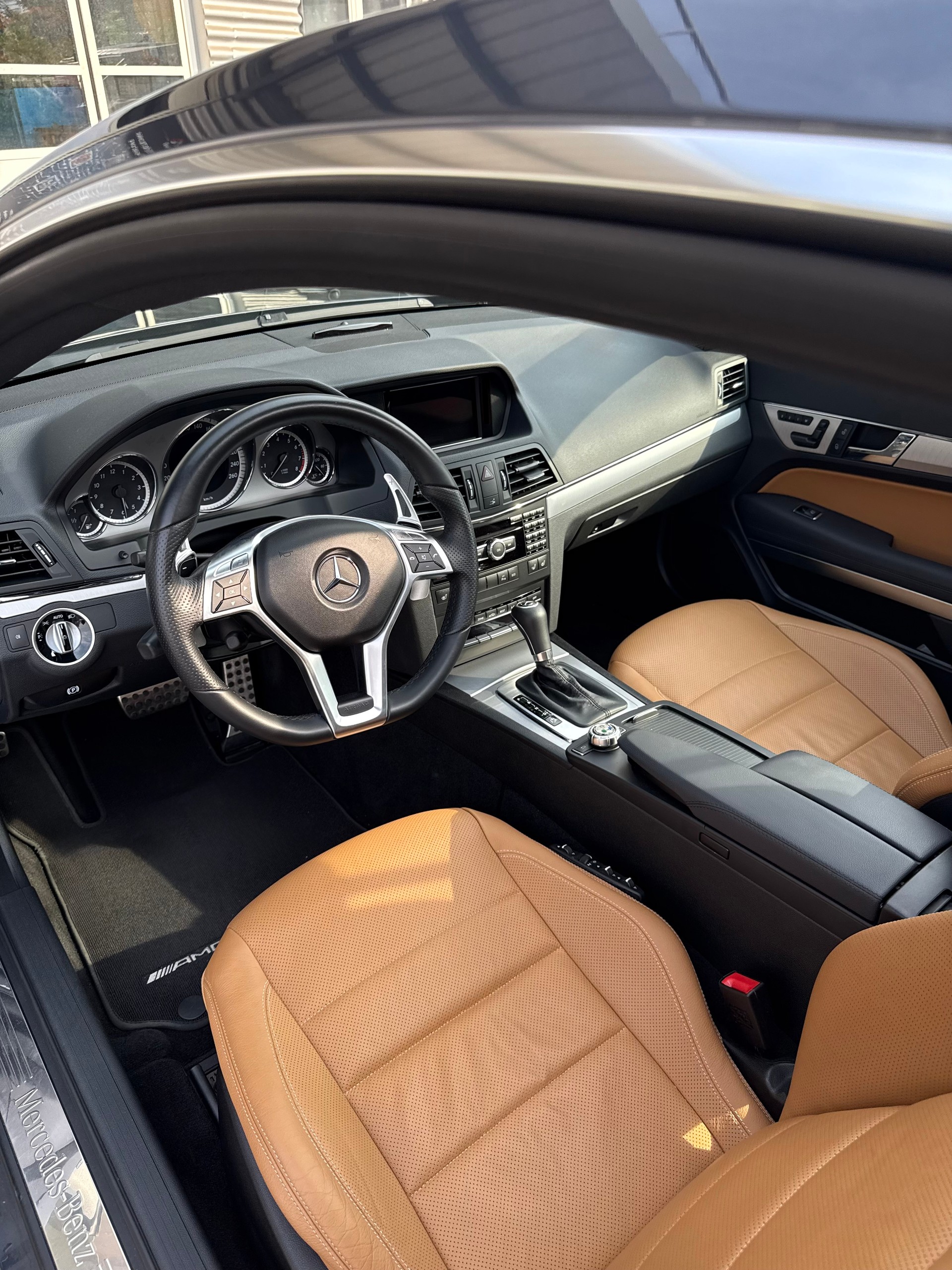 MERCEDES-BENZ Mercedes-Benz E 350 | AMG Line | 20” NEU | Sitzkühlung & Memory | Distronic | Schiebedach | Harman Kardon | Sportauspuff-image-12