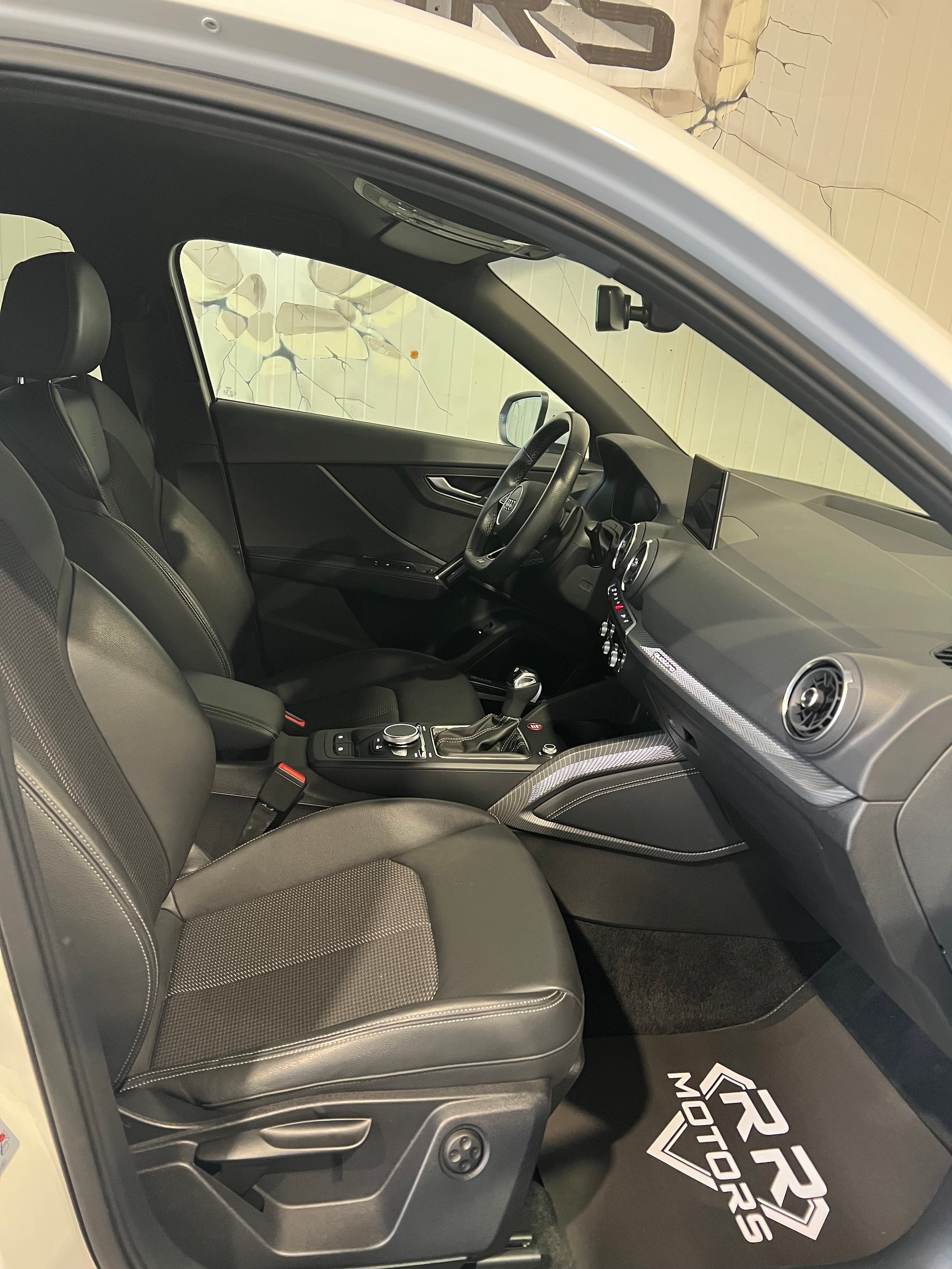 AUDI SQ2 TFSI quattro S-tronic-image-6