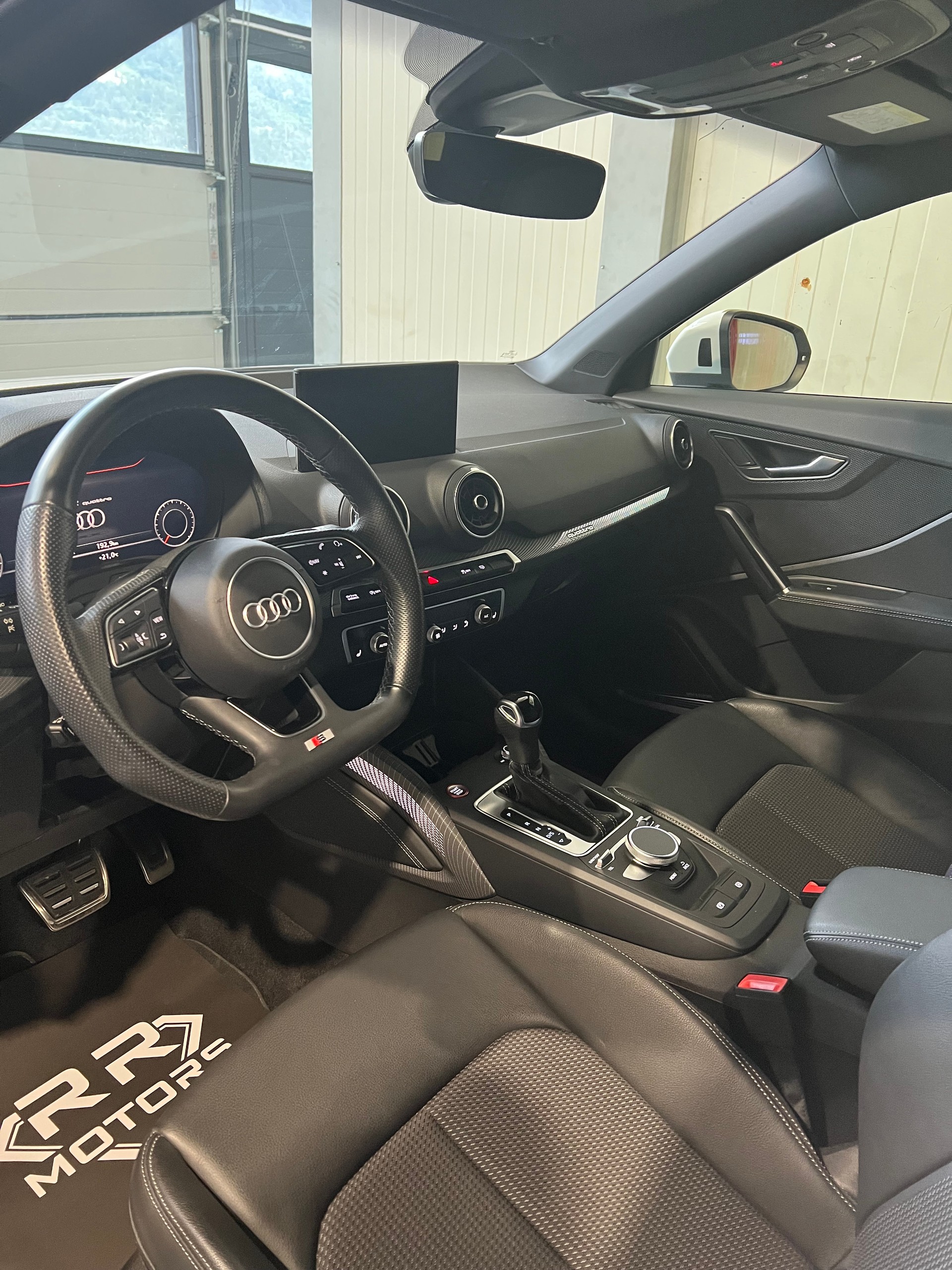 AUDI SQ2 TFSI quattro S-tronic-image-12