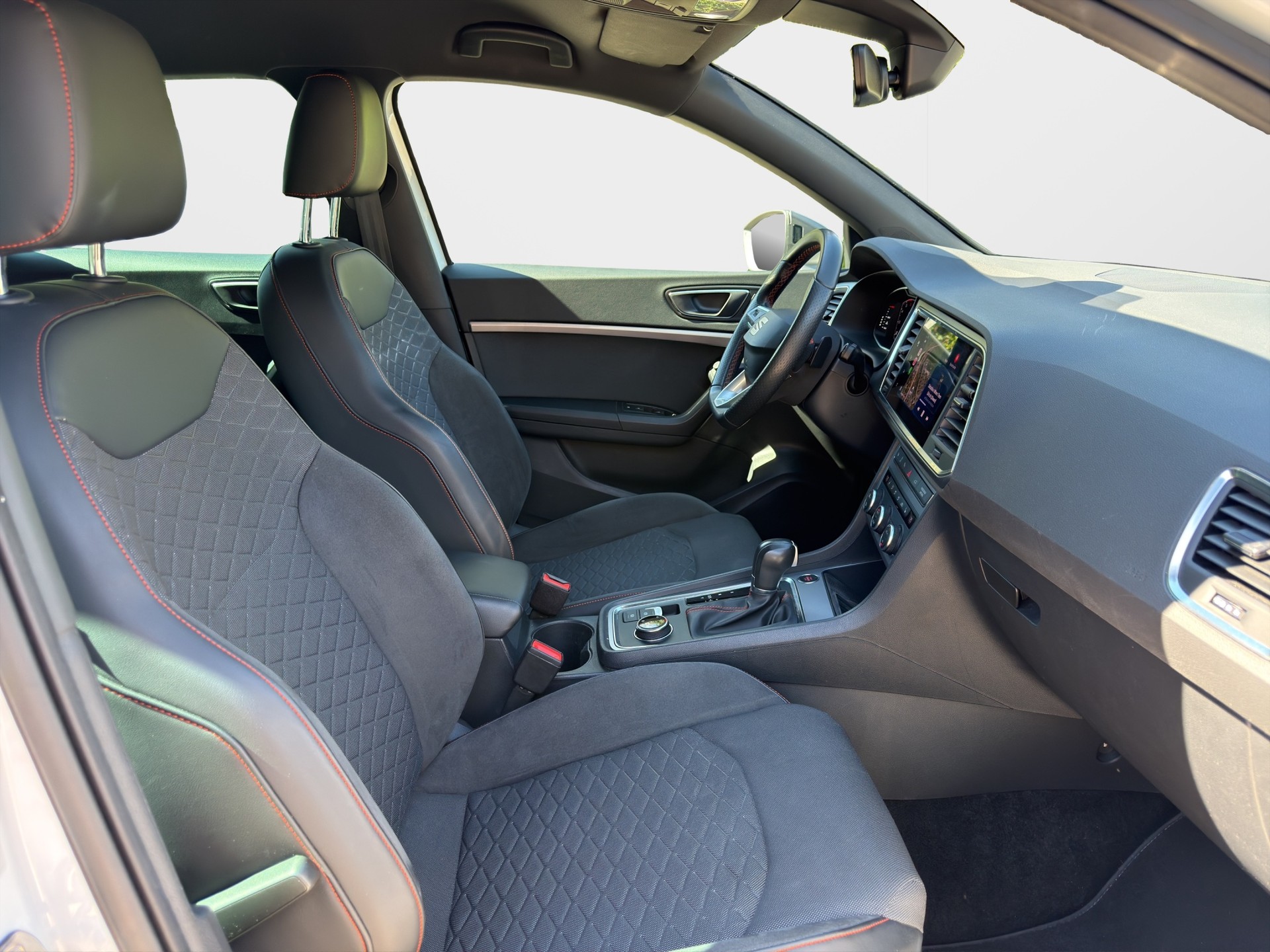 SEAT Ateca 2.0 TDI CR Move FR 4Drive DSG-image-11