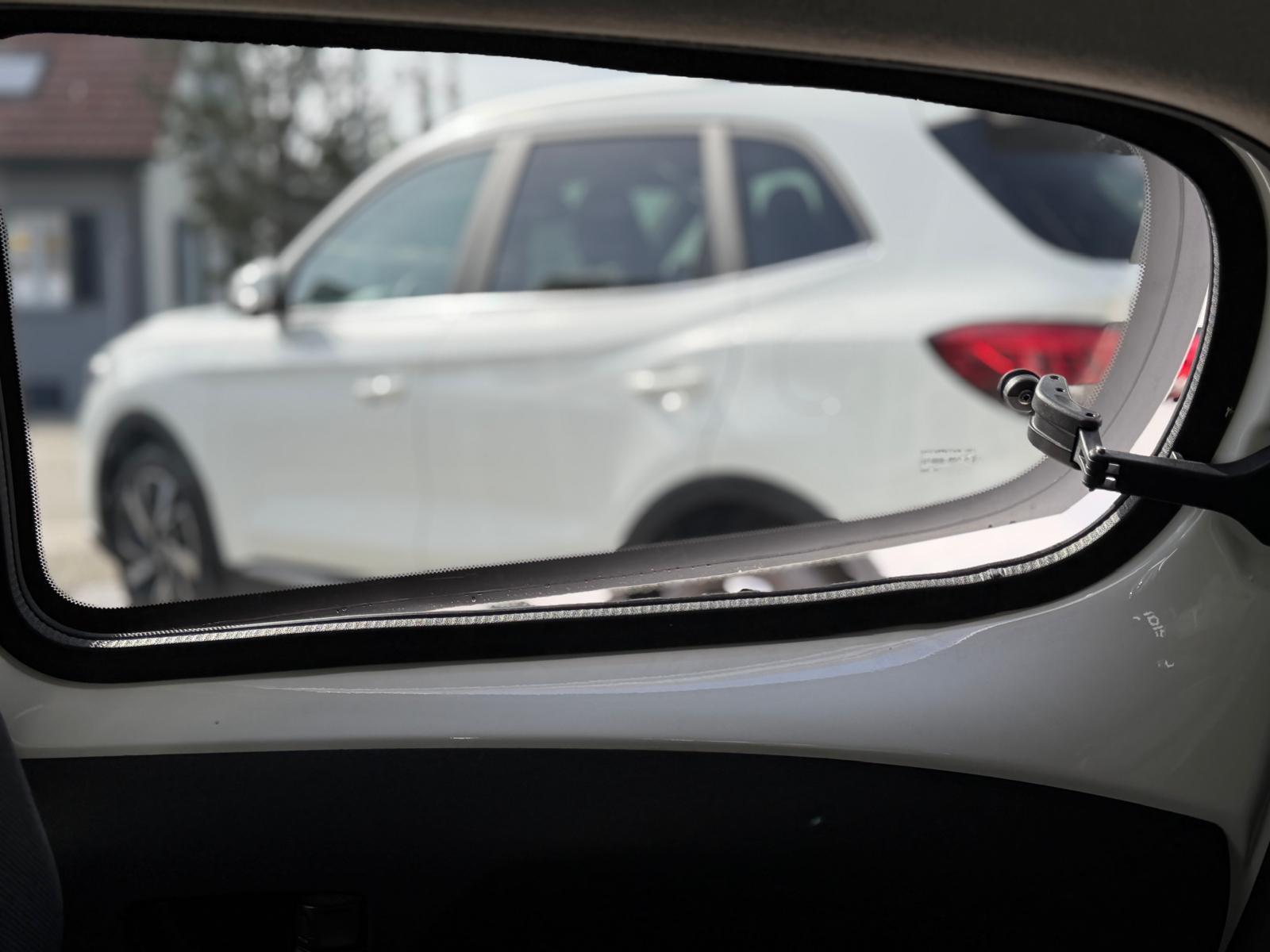 PEUGEOT 108 1.2 VTi Active-image-12