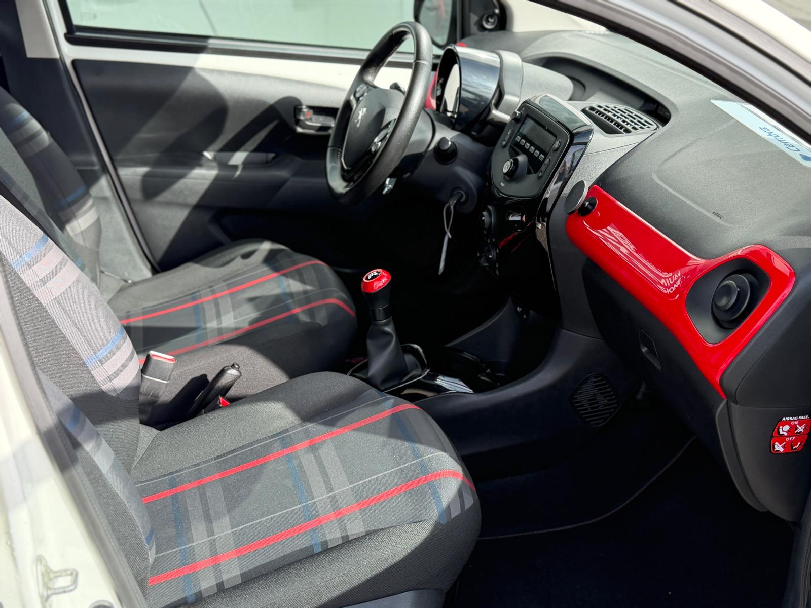 PEUGEOT 108 1.2 VTi Active-image-9