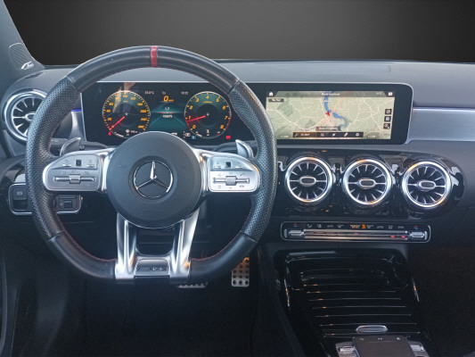MERCEDES-BENZ A 35 AMG 4Matic-image-8