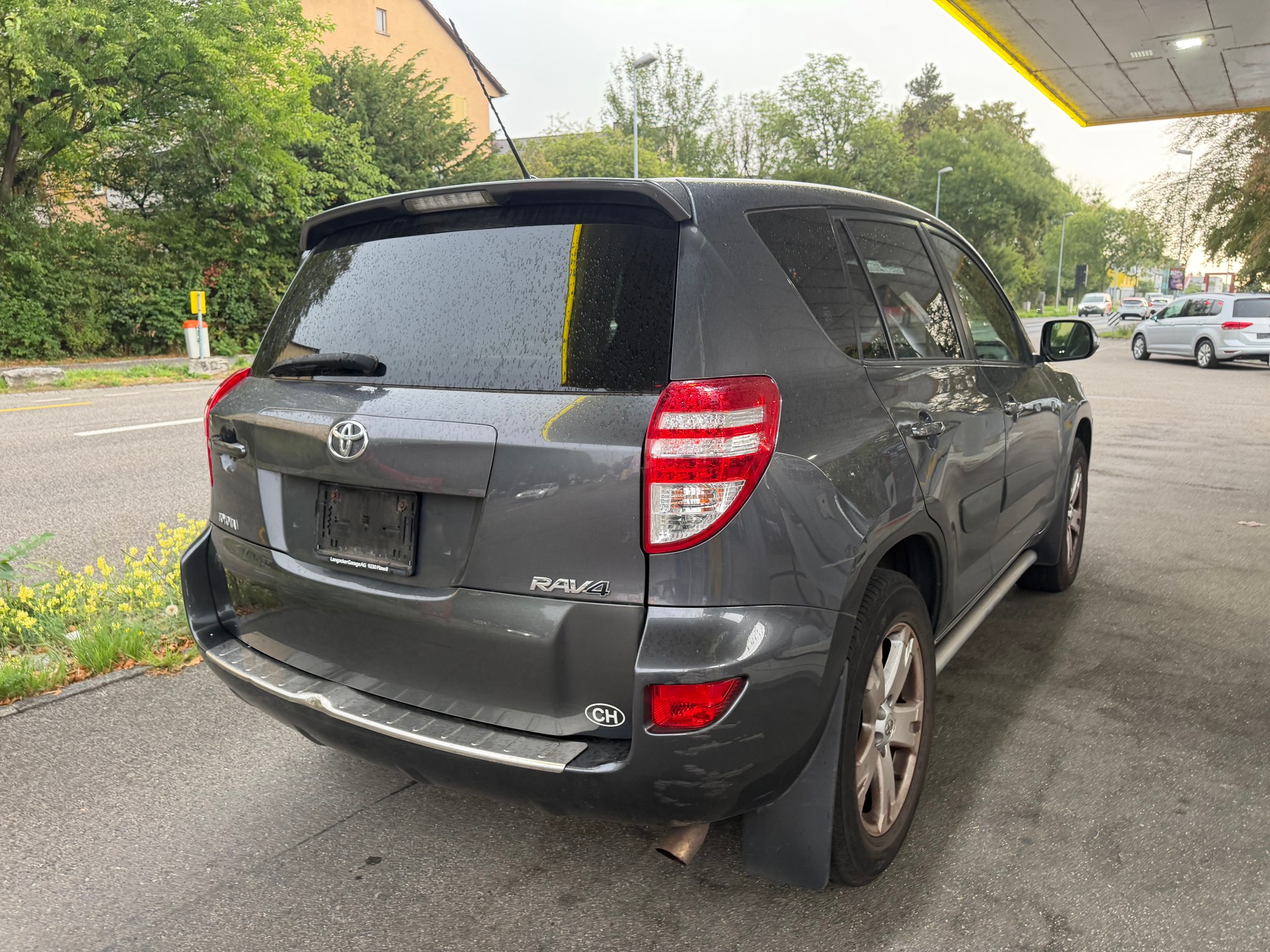 TOYOTA RAV-4 2.0 16V Linea Luna ** Leder ** Klima-auto ** MF-Lenkrad-Tempomat ** Sitzheizung ** Letzte MFK 27.08.2025-image-4