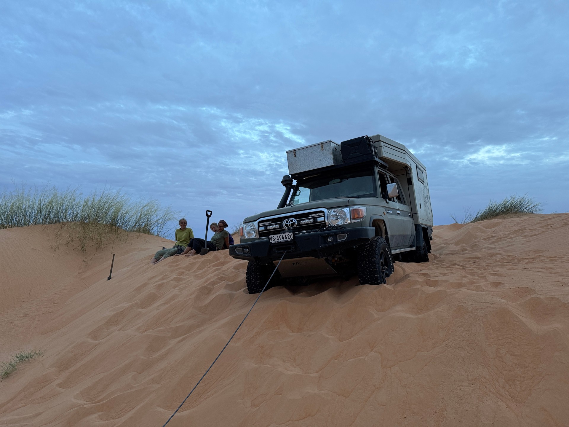 TOYOTA GRJ79-image-4