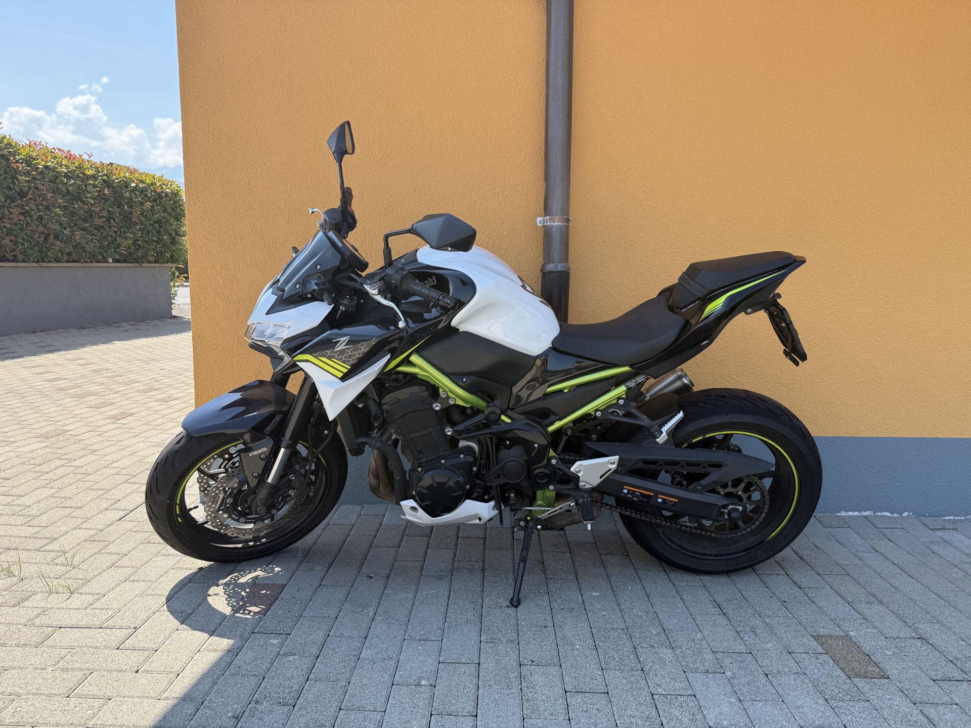 KAWASAKI Z 900-image-4