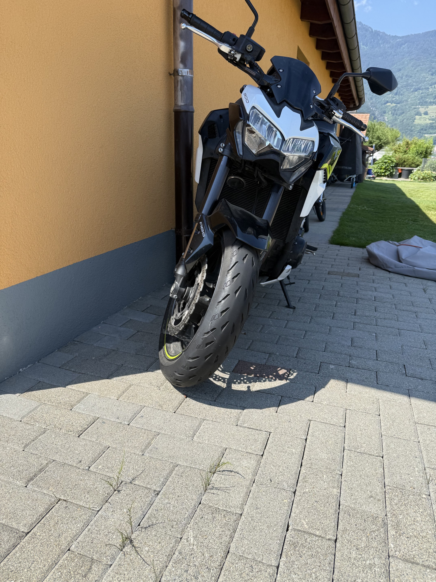 KAWASAKI Z 900-image-5