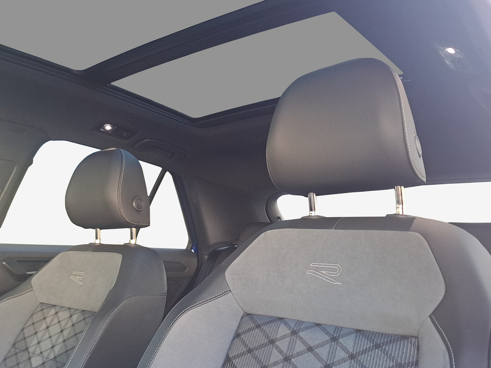 VW T-Roc 1.5 TSI EVO R-Line DSG-image-14