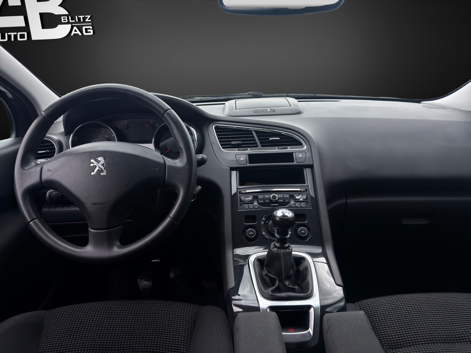 PEUGEOT 5008 2.0 BlueHDI Business Line mit 150 PS * 7-Plätzer *-image-10