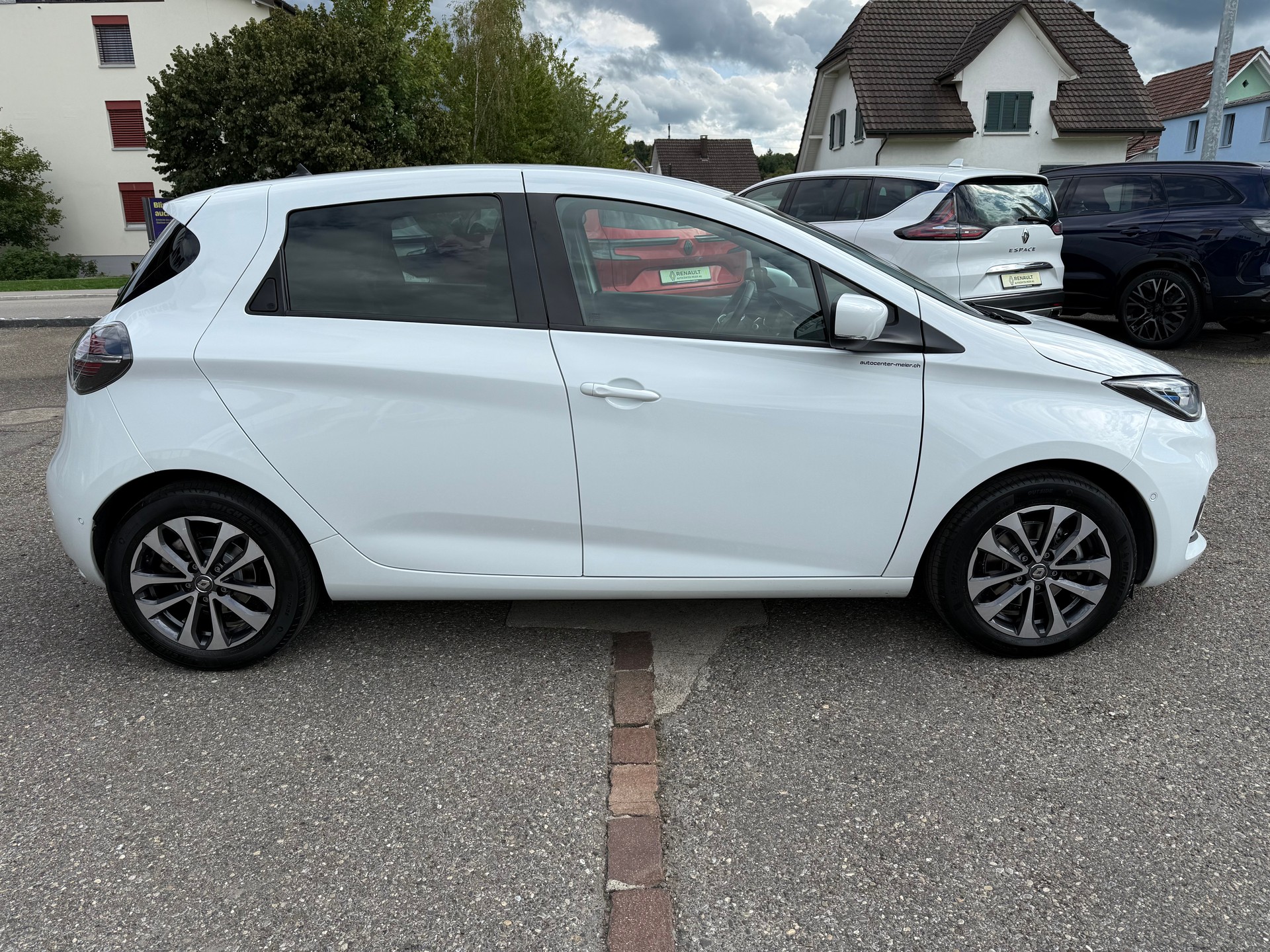 RENAULT Zoe Intens R135 (incl. Batterie)-image-6