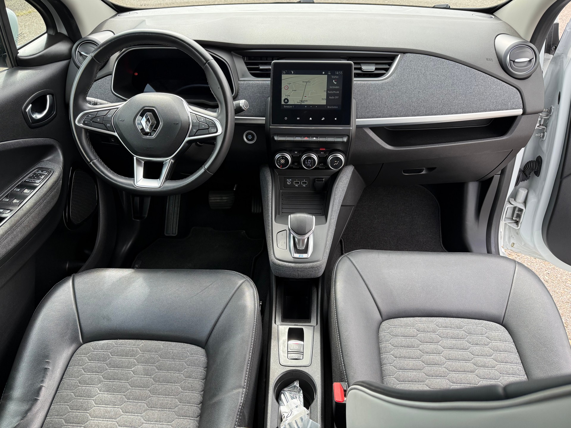 RENAULT Zoe Intens R135 (incl. Batterie)-image-8