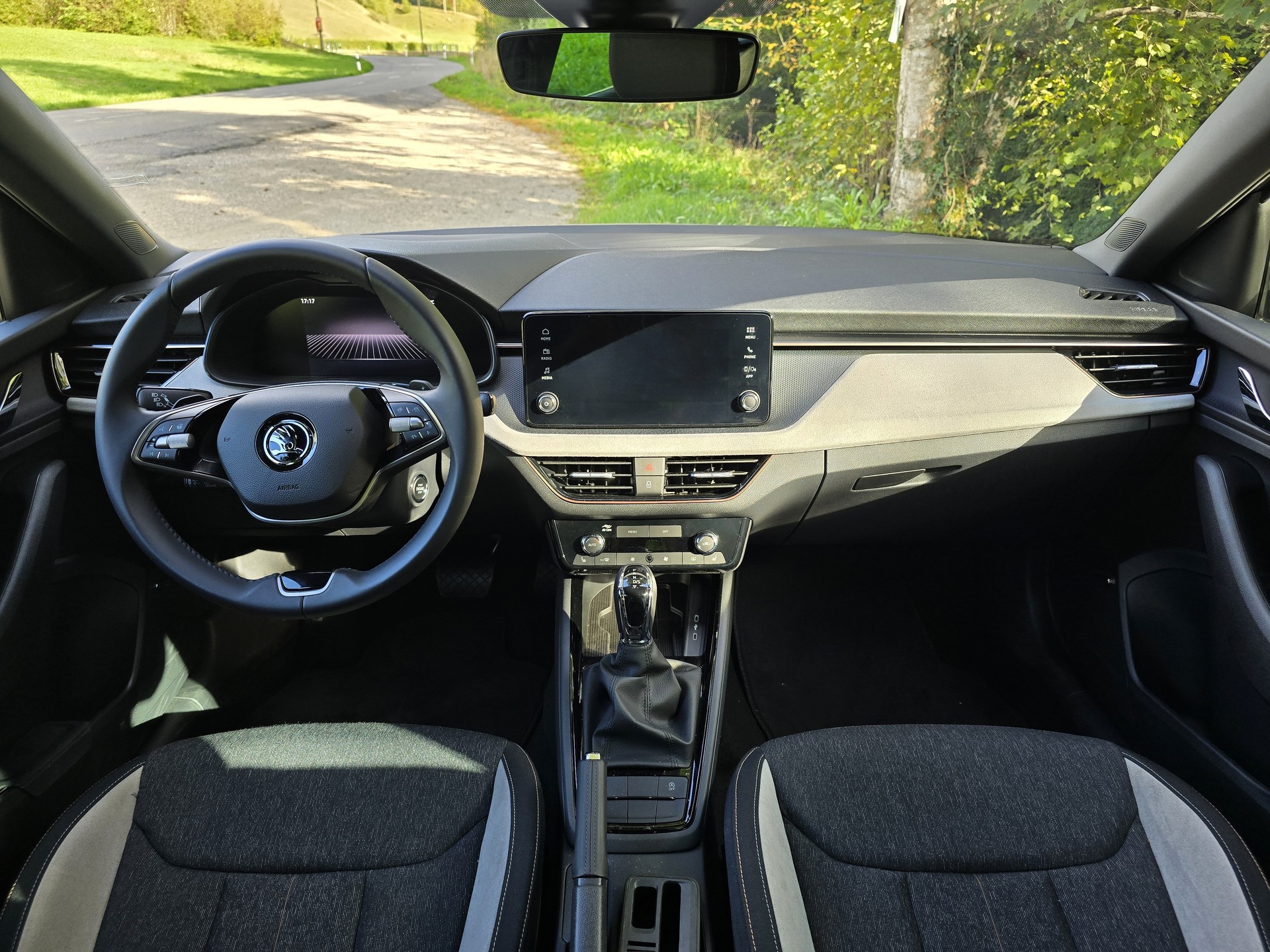 SKODA Scala 1.0 TSI Selection DSG-image-3