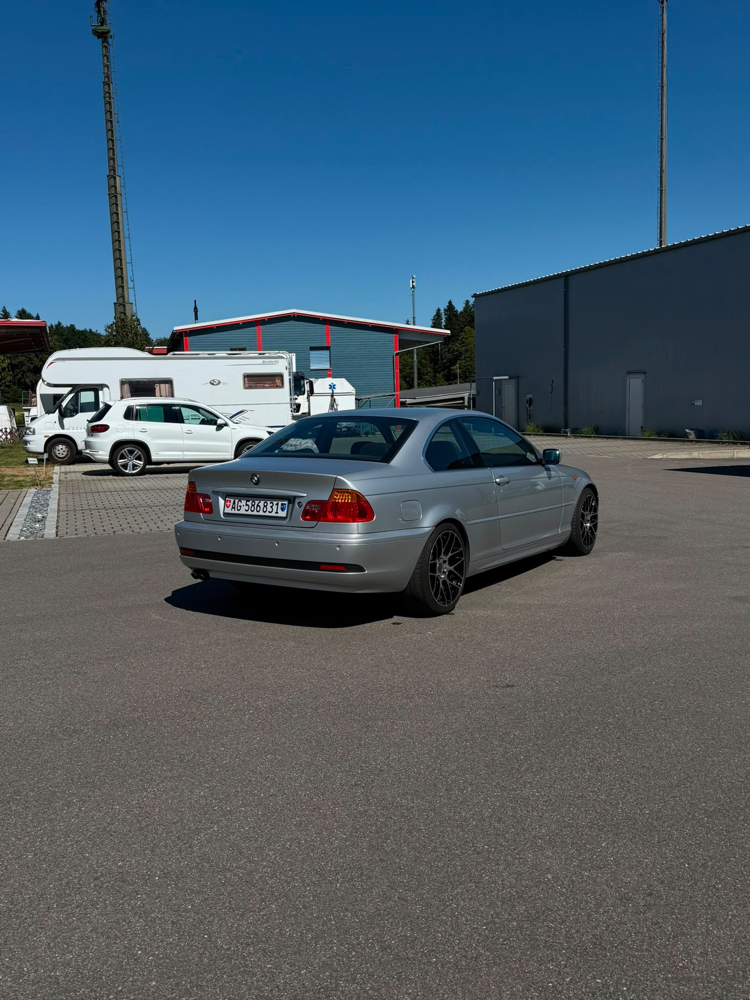 BMW 320 Coupé-image-2