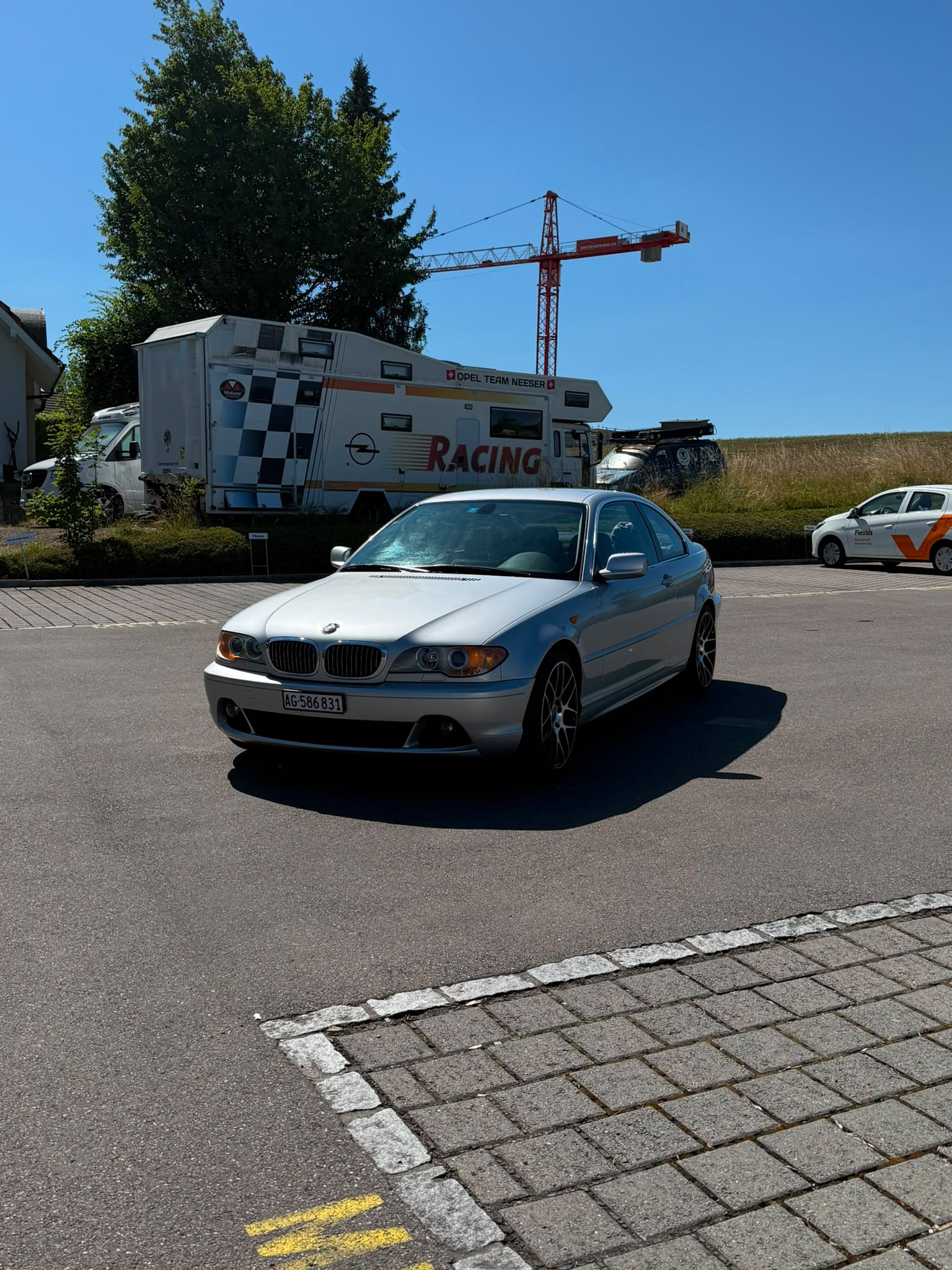 BMW 320 Coupé-image-0