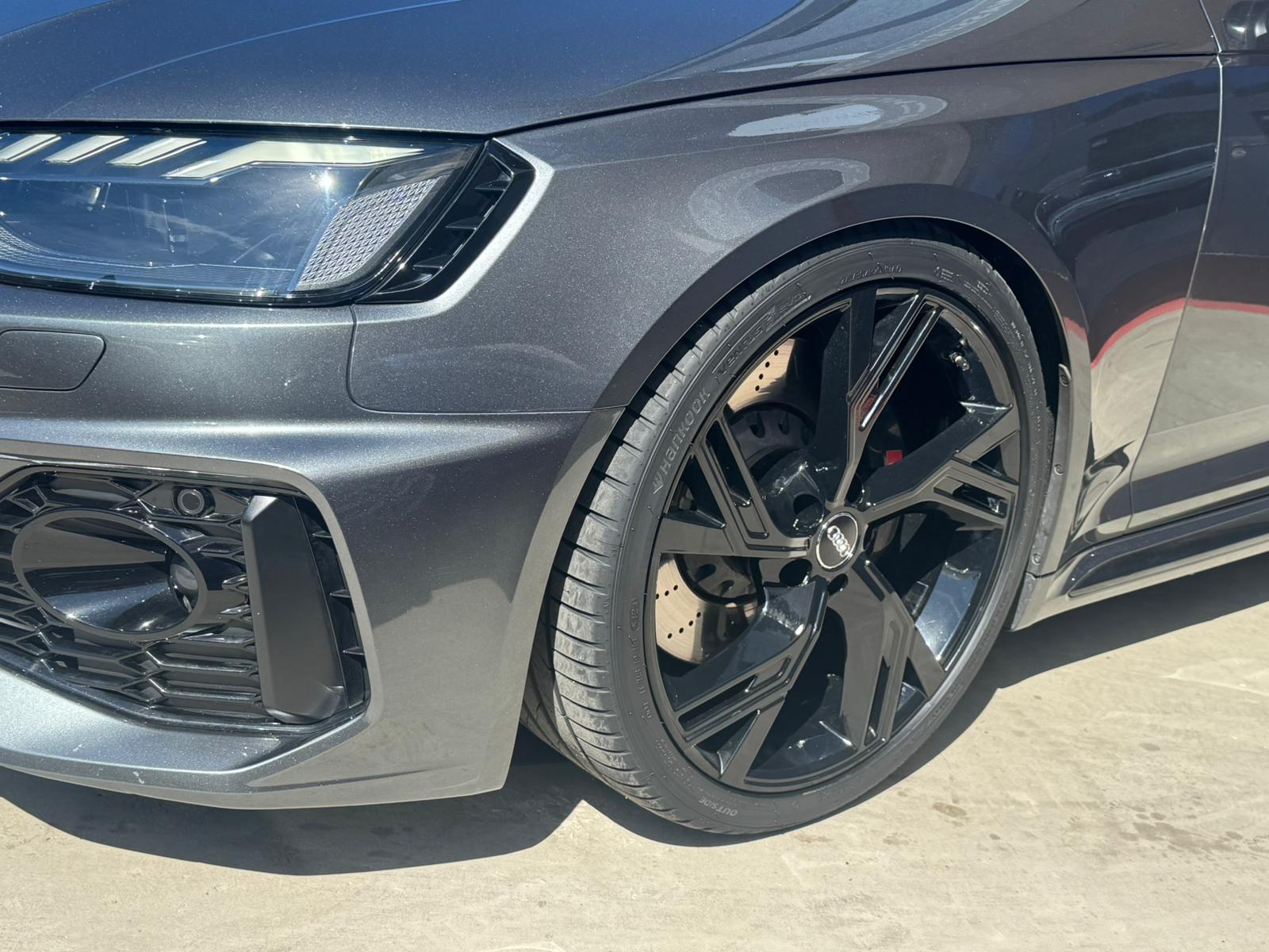 AUDI RS4 Avant quattro tiptronic-image-13