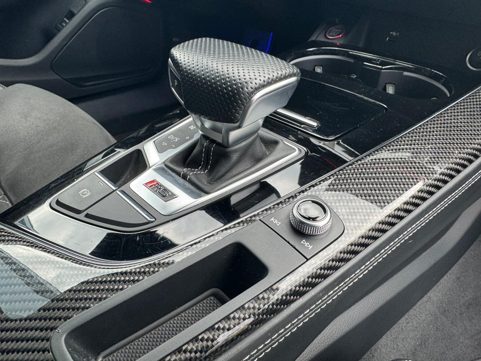 AUDI RS4 Avant quattro tiptronic-image-29