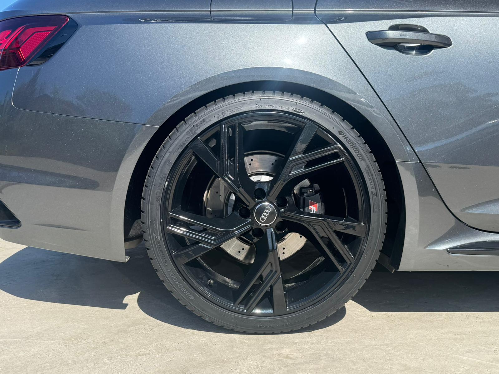 AUDI RS4 Avant quattro tiptronic-image-15