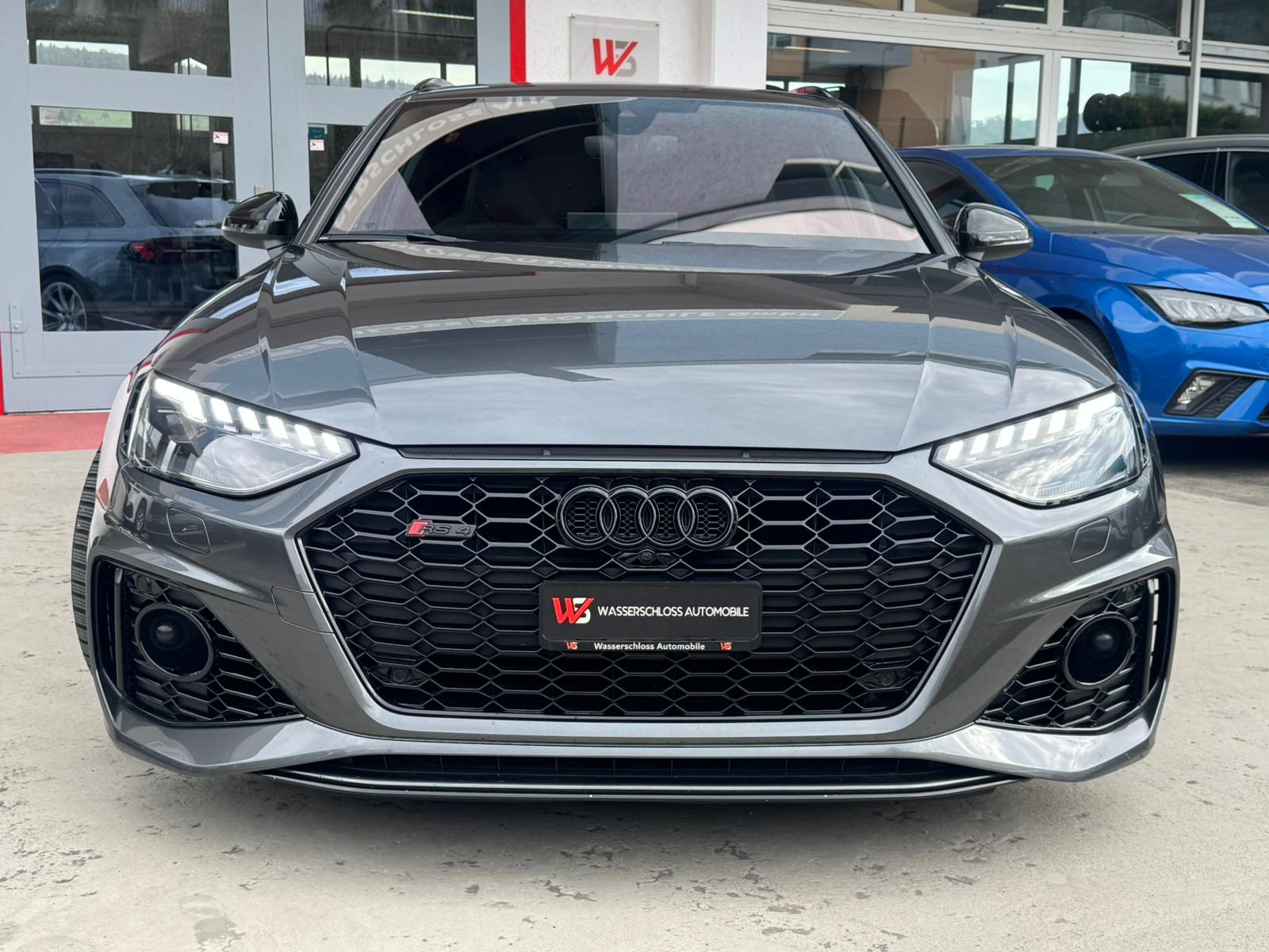 AUDI RS4 Avant quattro tiptronic-image-4
