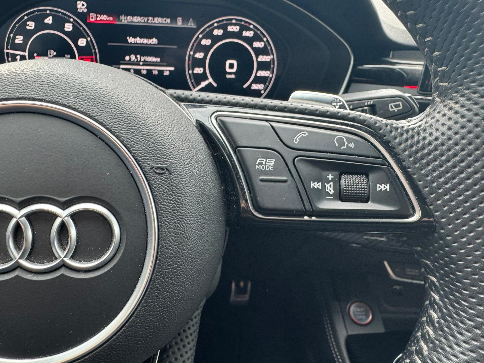 AUDI RS4 Avant quattro tiptronic-image-24