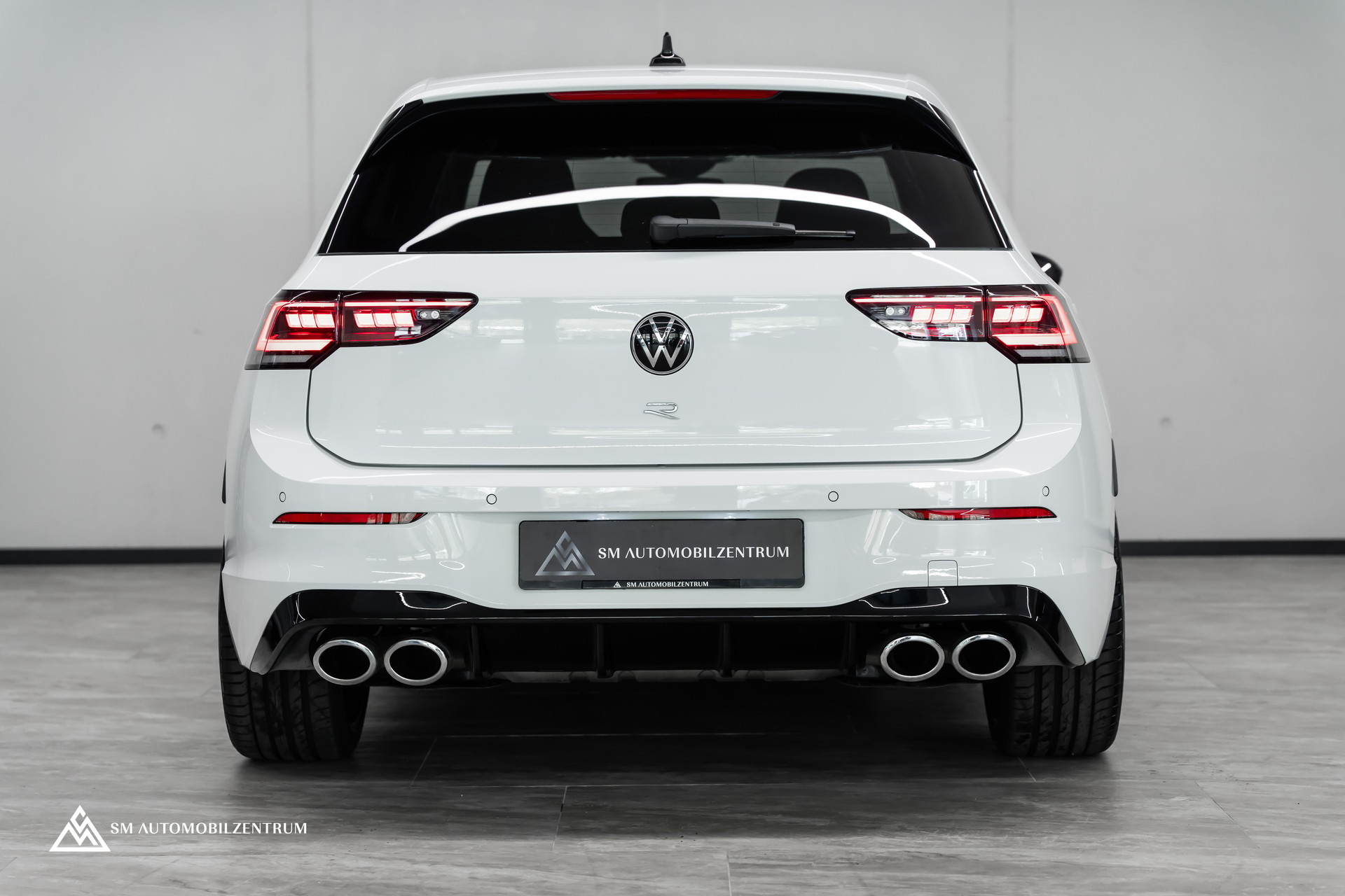 VW Golf VIII 2.0 TSI R DSG 4motion R-Performance / Facelift / Head-Up / Harman&Kardon / Rückfahrkamera-image-11