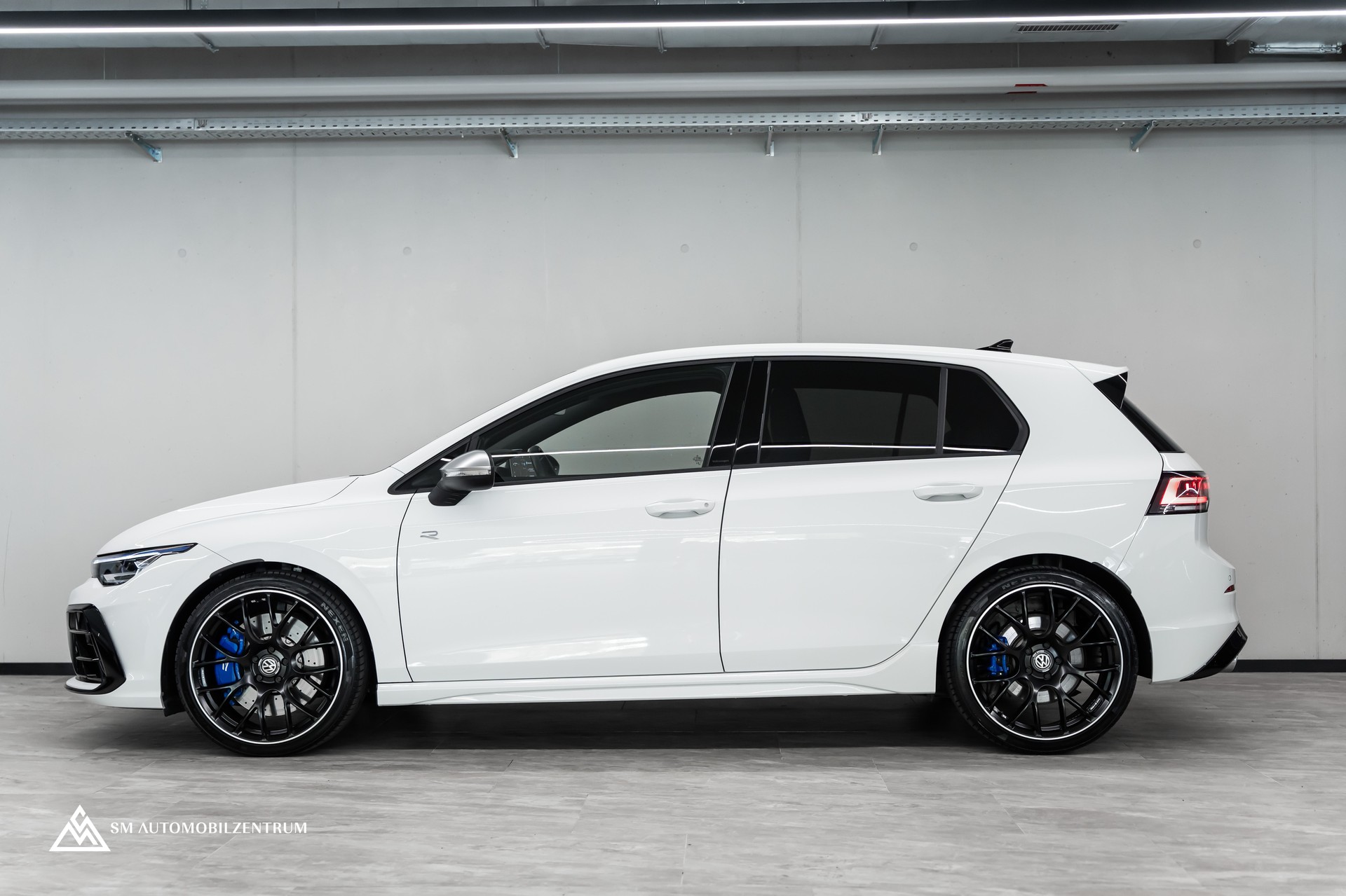 VW Golf VIII 2.0 TSI R DSG 4motion R-Performance / Facelift / Head-Up / Harman&Kardon / Rückfahrkamera-image-7