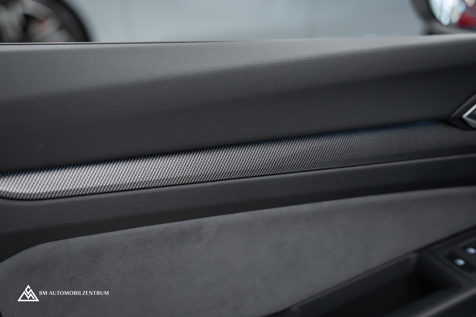 VW Golf VIII 2.0 TSI R DSG 4motion R-Performance / Facelift / Head-Up / Harman&Kardon / Rückfahrkamera-image-23