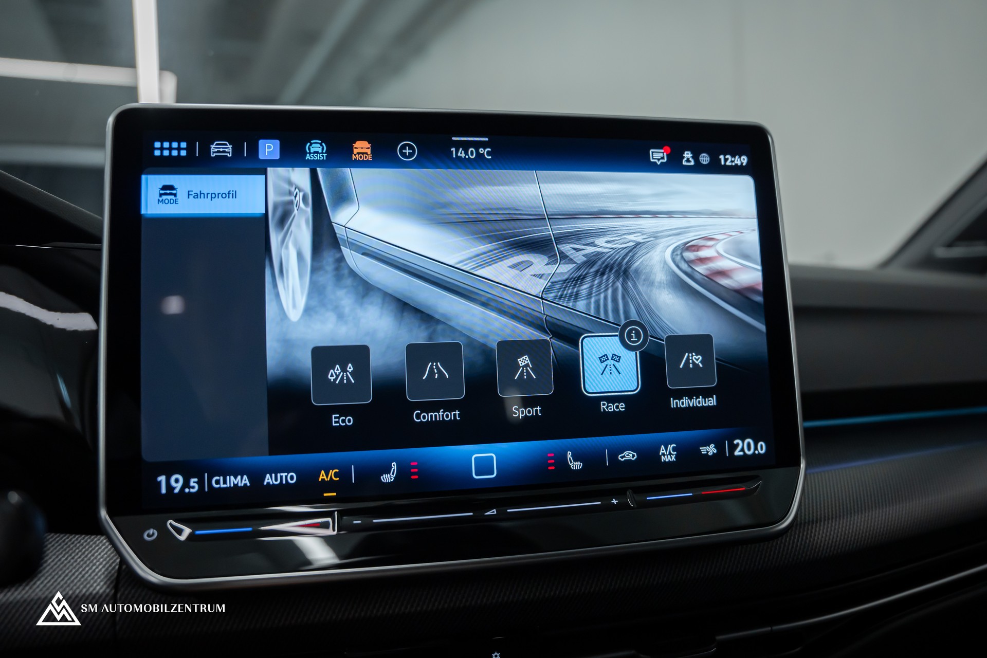 VW Golf VIII 2.0 TSI R DSG 4motion R-Performance / Facelift / Head-Up / Harman&Kardon / Rückfahrkamera-image-36