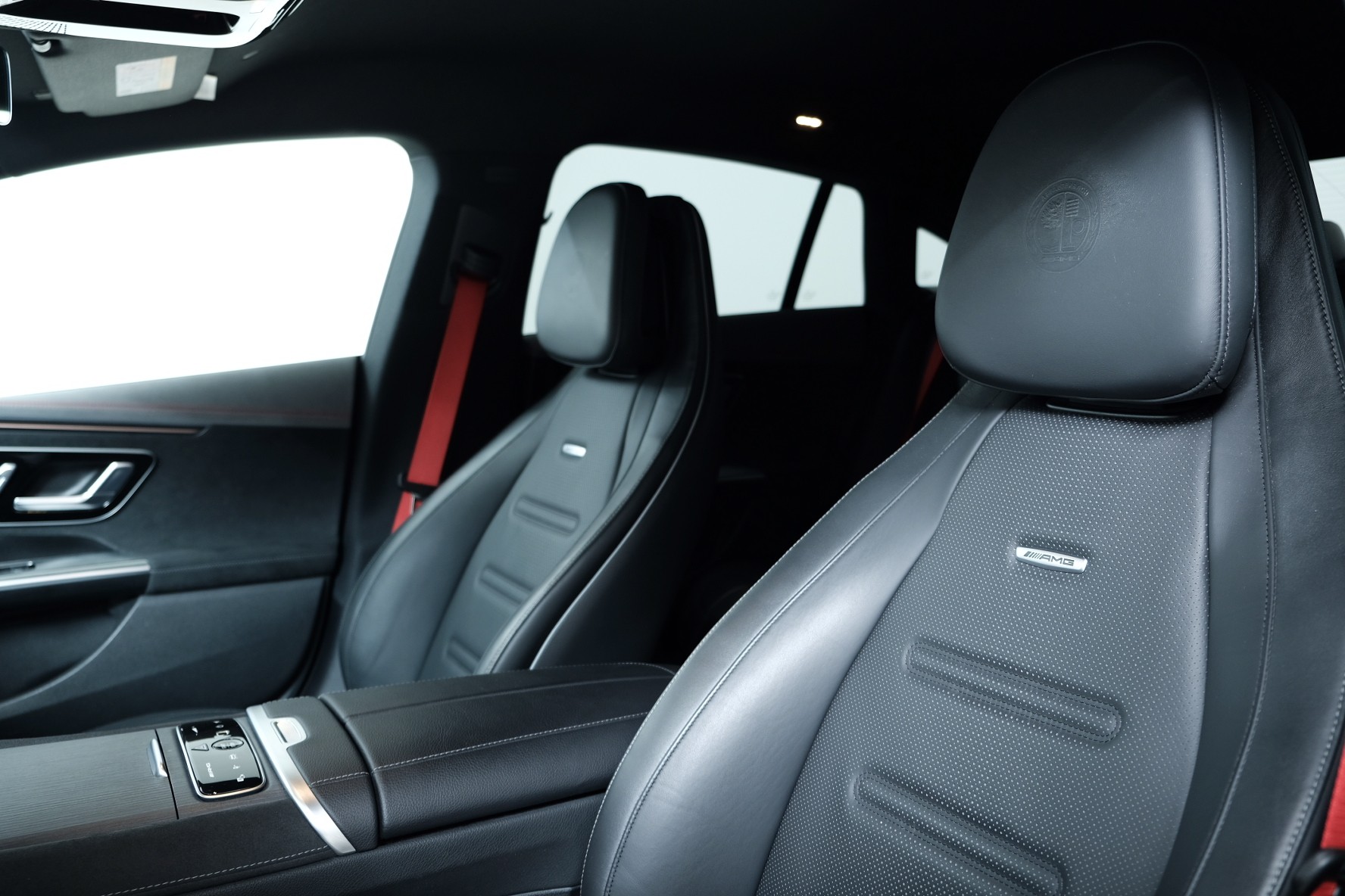MERCEDES-BENZ EQE 53 AMG 4Matic+ V295-image-11