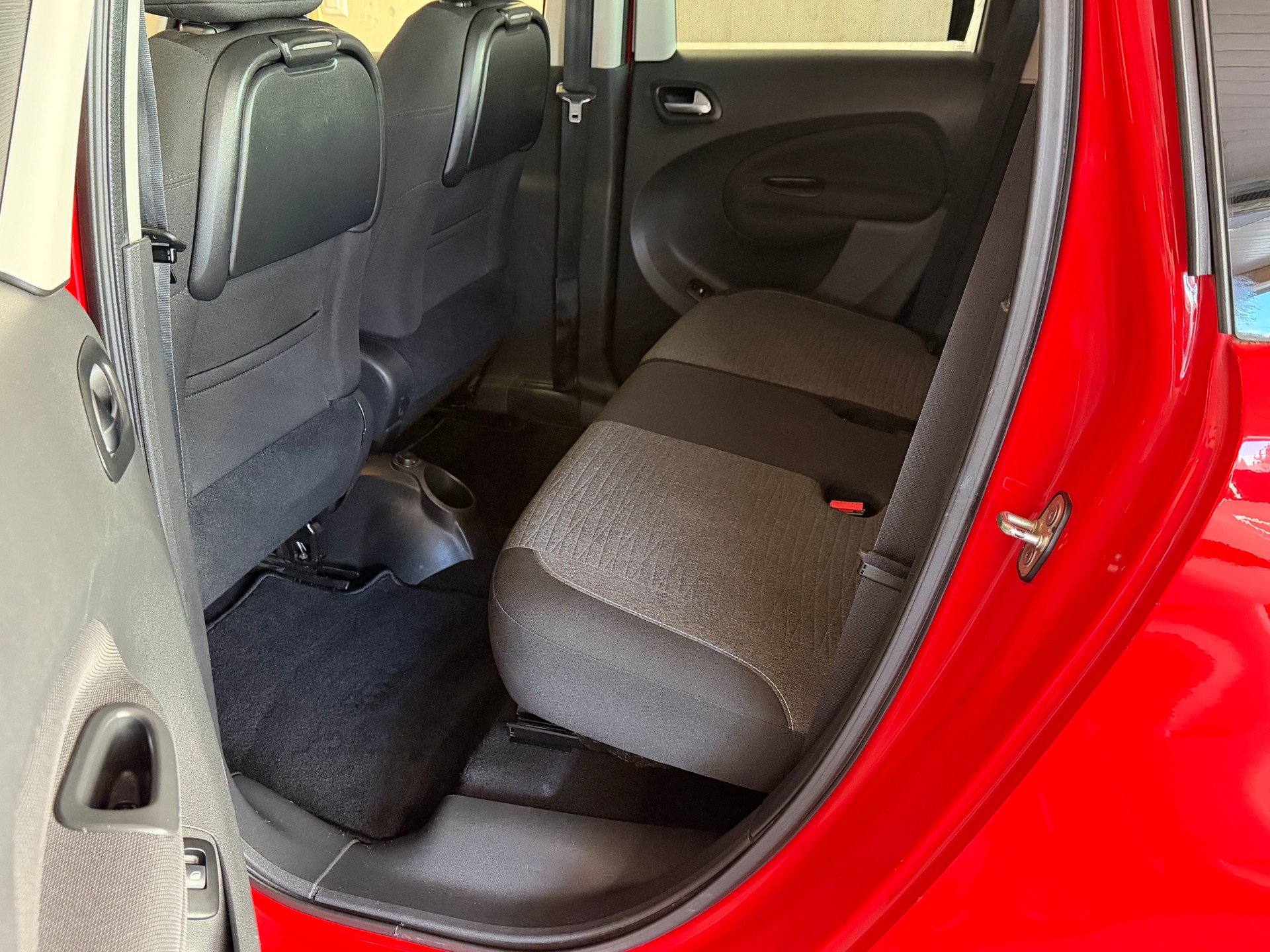 CITROEN C3 Picasso 1.2 Pure Tech Feel Edition-image-13