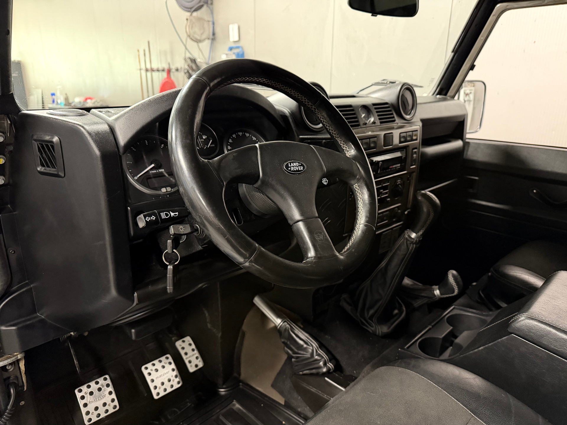 LAND ROVER 90-image-7