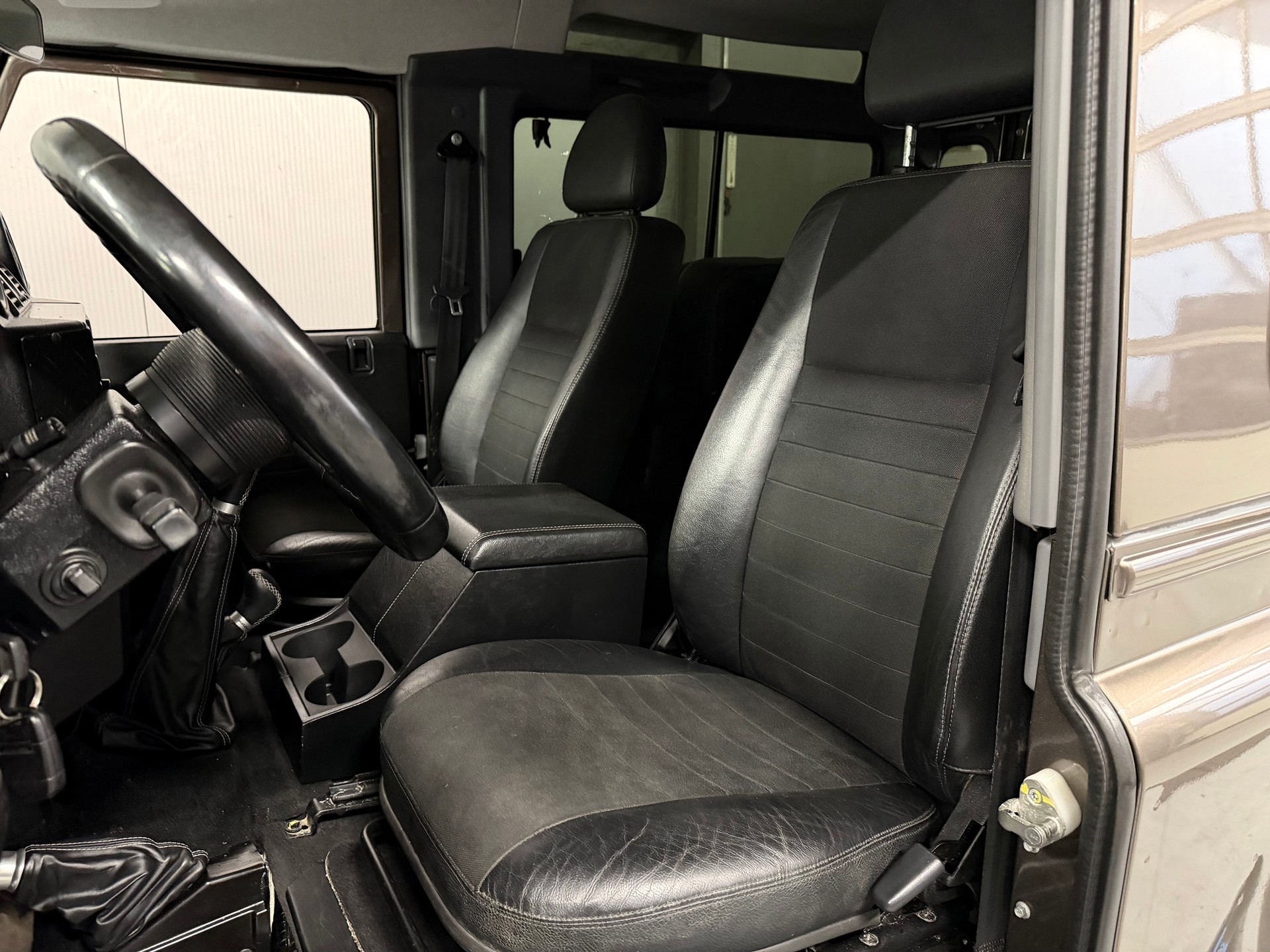 LAND ROVER 90-image-8