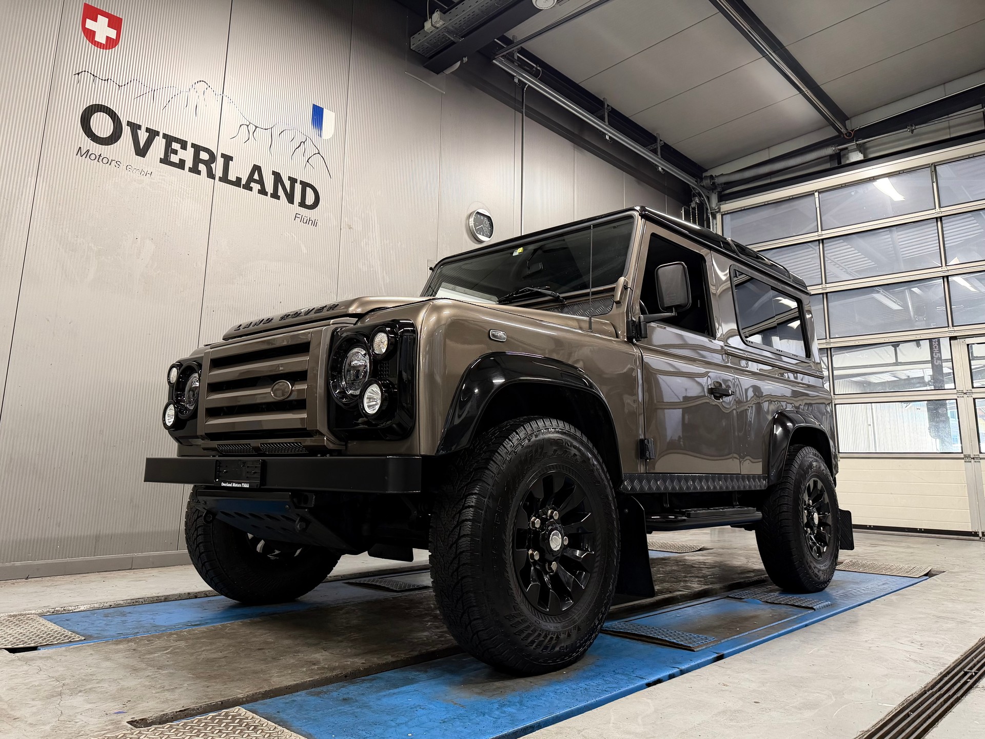 LAND ROVER 90-image-6
