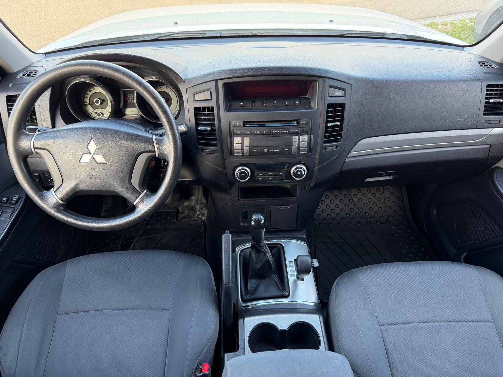 MITSUBISHI Pajero 3.2 DID Swiss Professional-image-10