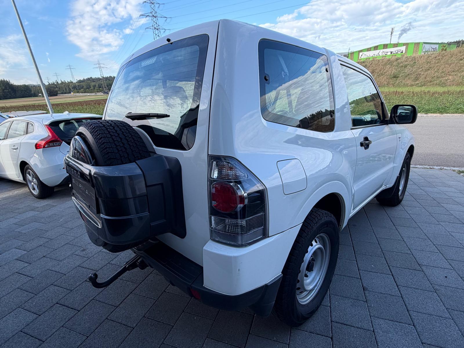 MITSUBISHI Pajero 3.2 DID Swiss Professional-image-6